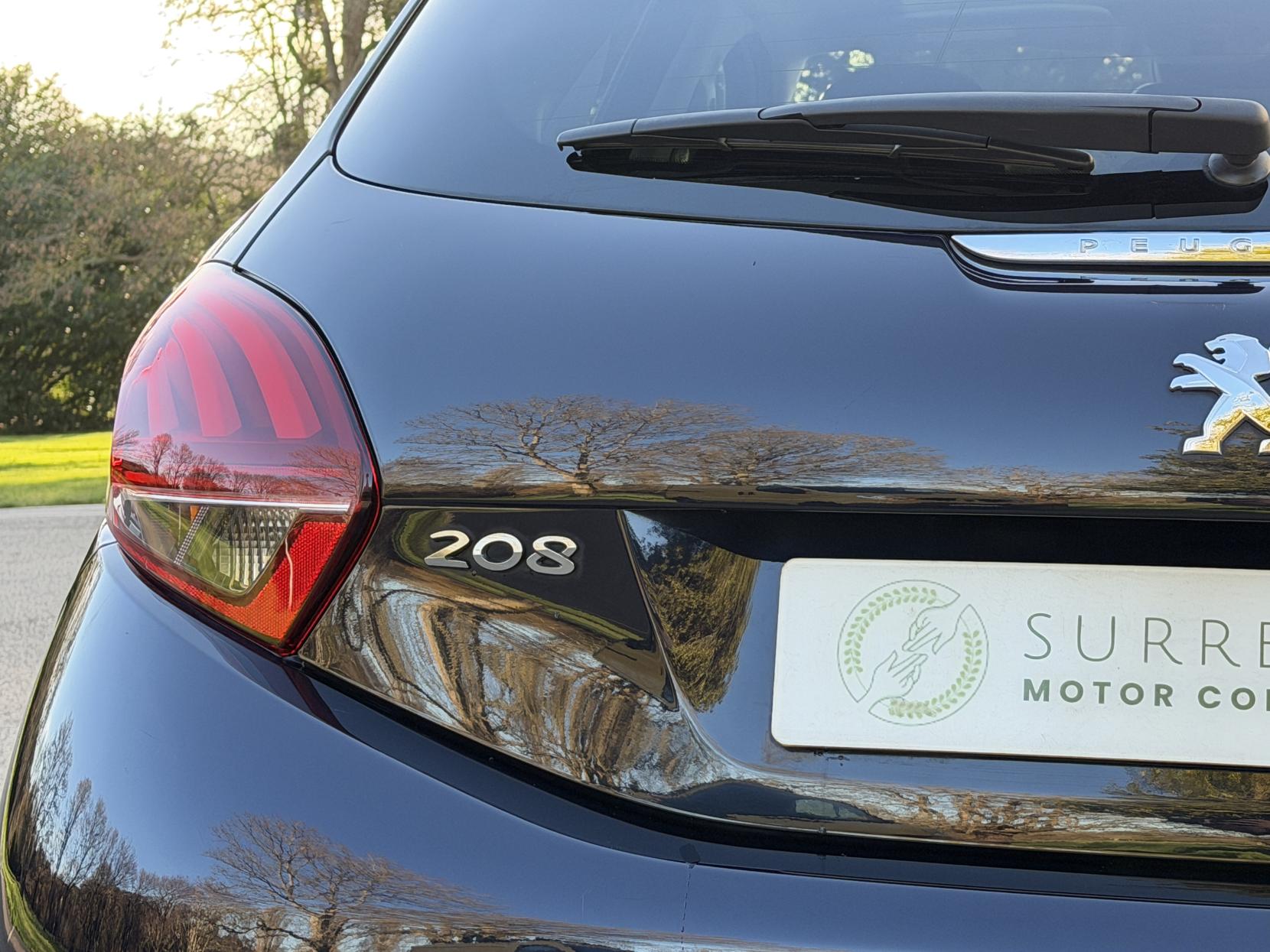 Peugeot 208 1.2 PureTech Tech Edition Hatchback 5dr Petrol Manual Euro 6 (s/s) (110 ps)