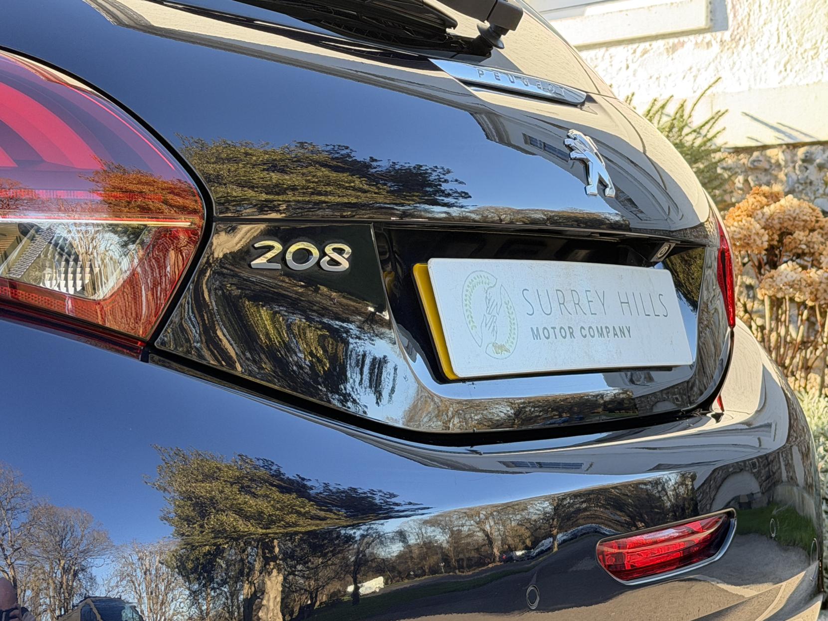 Peugeot 208 1.2 PureTech Tech Edition Hatchback 5dr Petrol Manual Euro 6 (s/s) (110 ps)