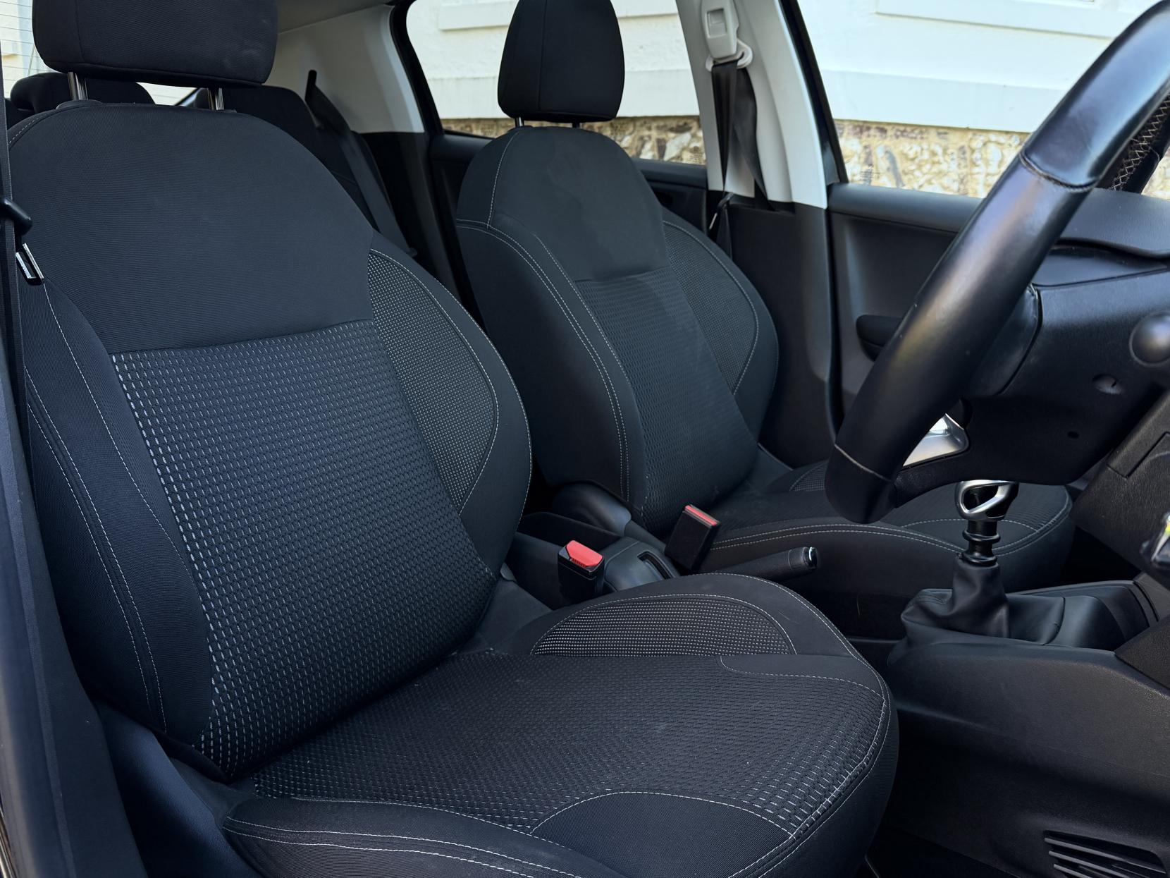 Peugeot 208 1.2 PureTech Tech Edition Hatchback 5dr Petrol Manual Euro 6 (s/s) (110 ps)