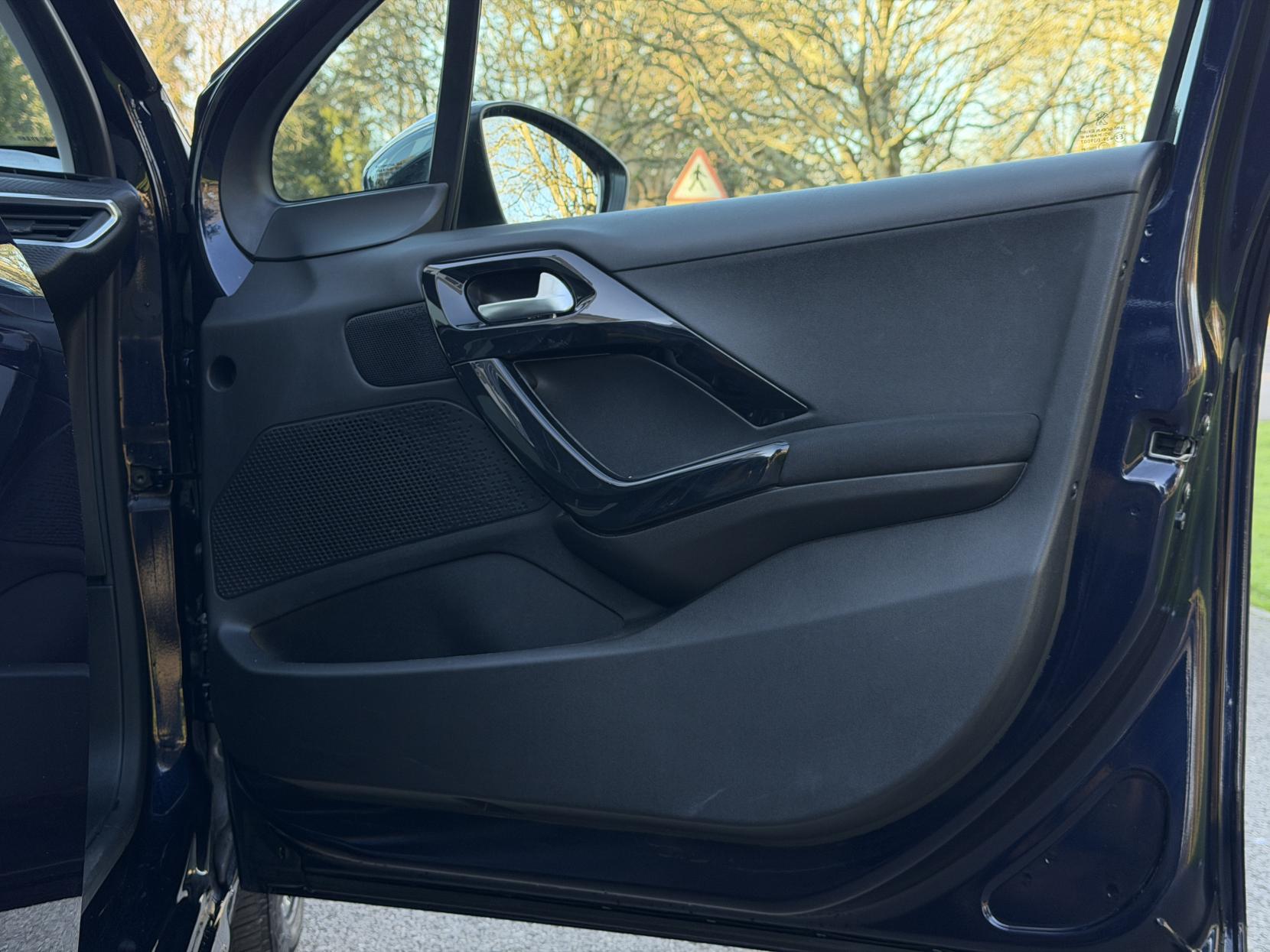 Peugeot 208 1.2 PureTech Tech Edition Hatchback 5dr Petrol Manual Euro 6 (s/s) (110 ps)