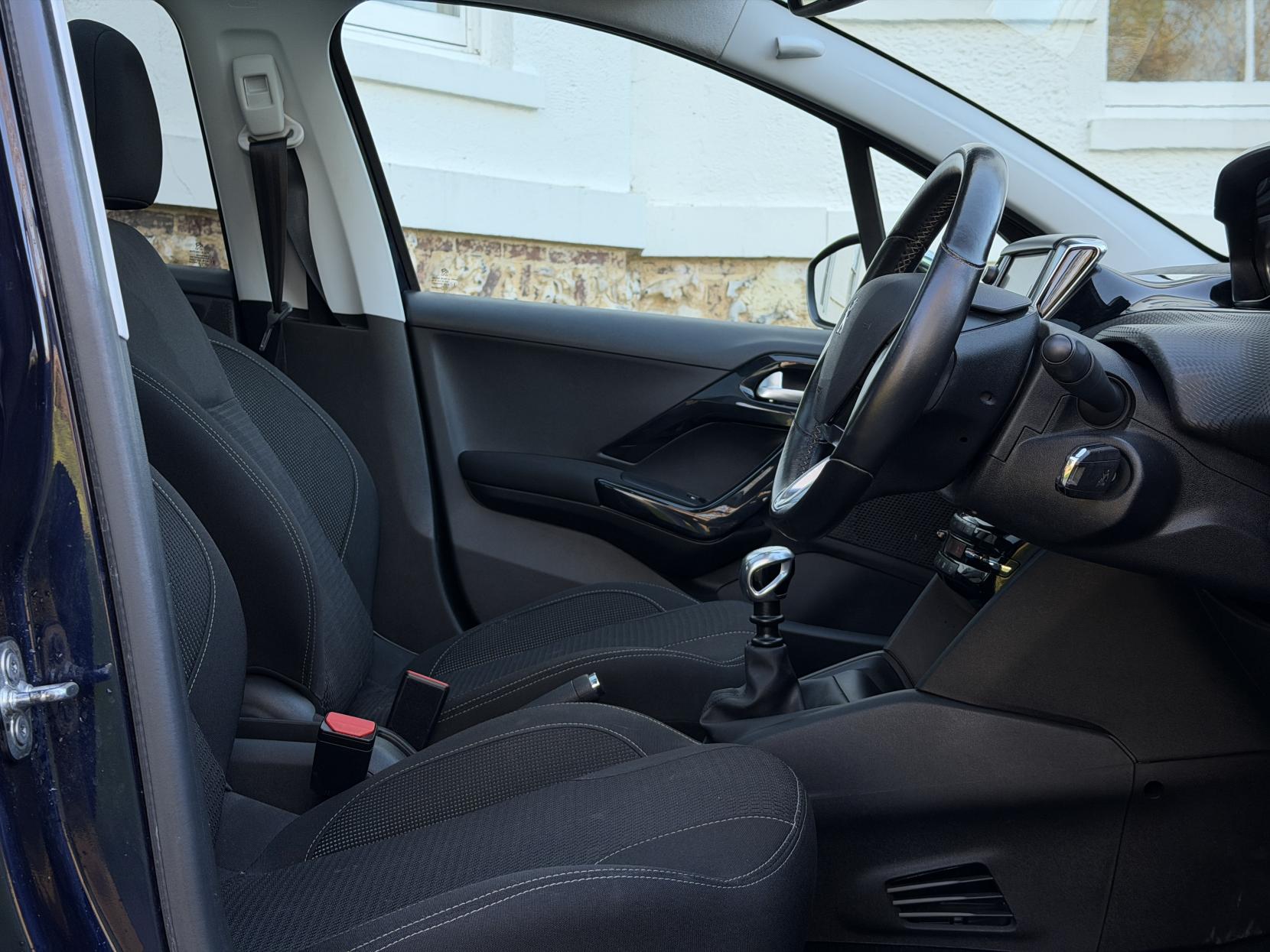 Peugeot 208 1.2 PureTech Tech Edition Hatchback 5dr Petrol Manual Euro 6 (s/s) (110 ps)