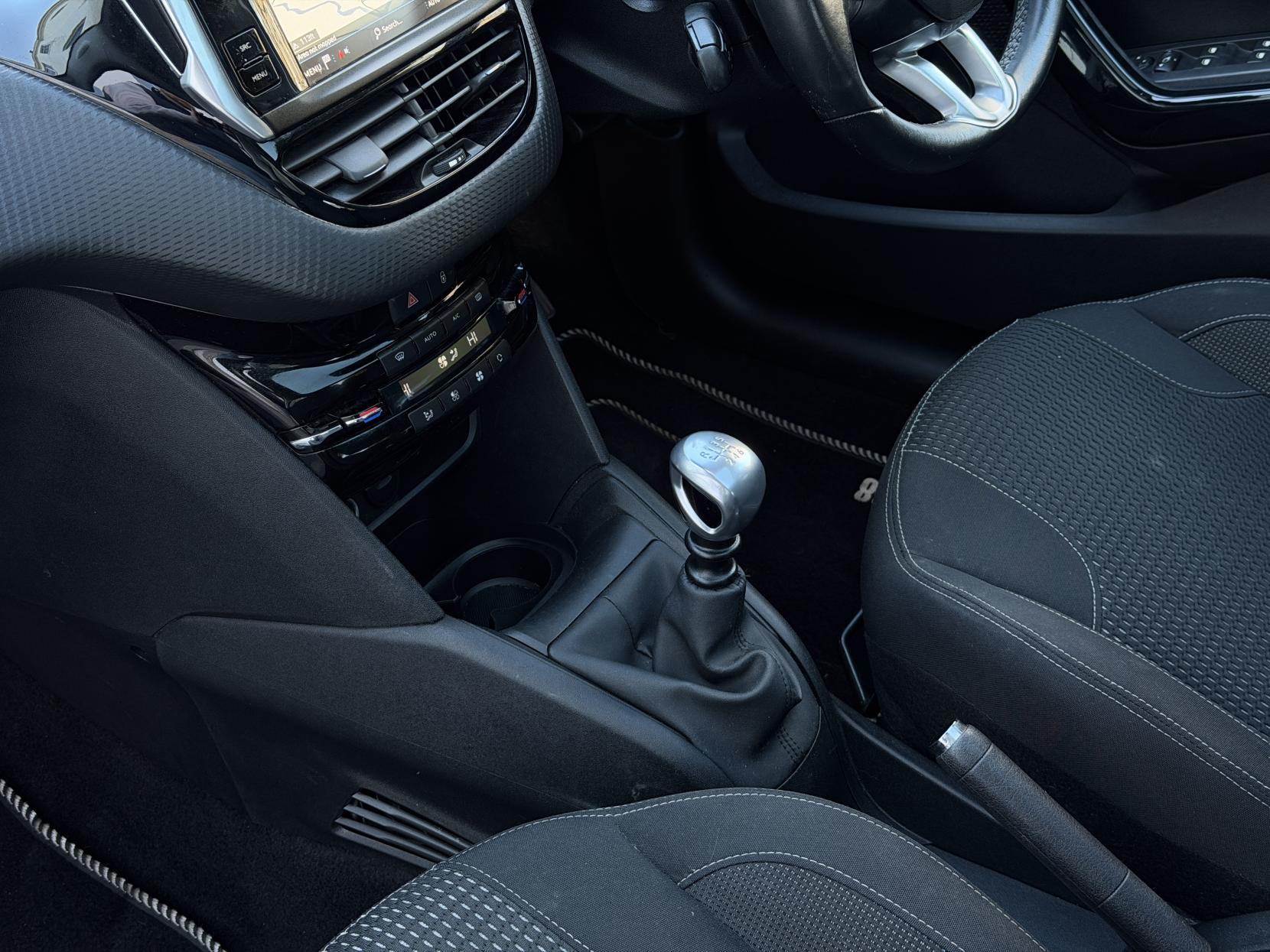 Peugeot 208 1.2 PureTech Tech Edition Hatchback 5dr Petrol Manual Euro 6 (s/s) (110 ps)