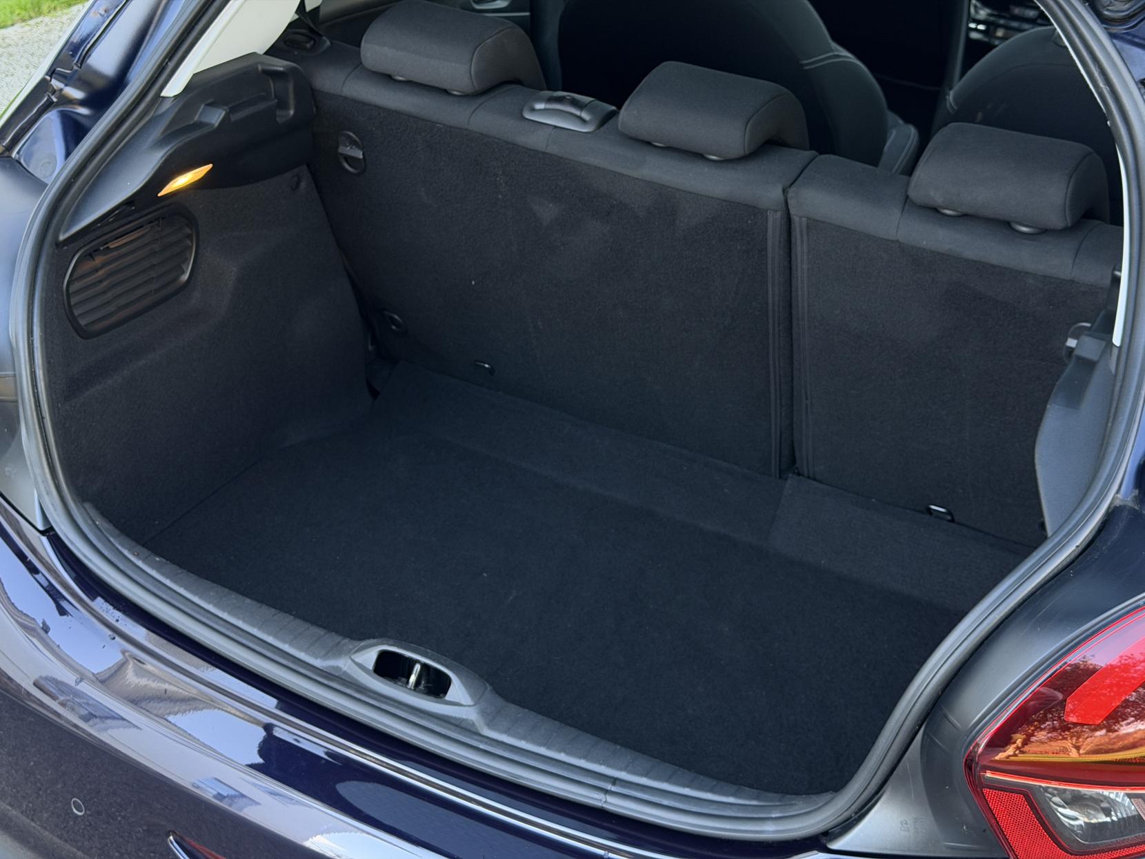 Peugeot 208 1.2 PureTech Tech Edition Hatchback 5dr Petrol Manual Euro 6 (s/s) (110 ps)