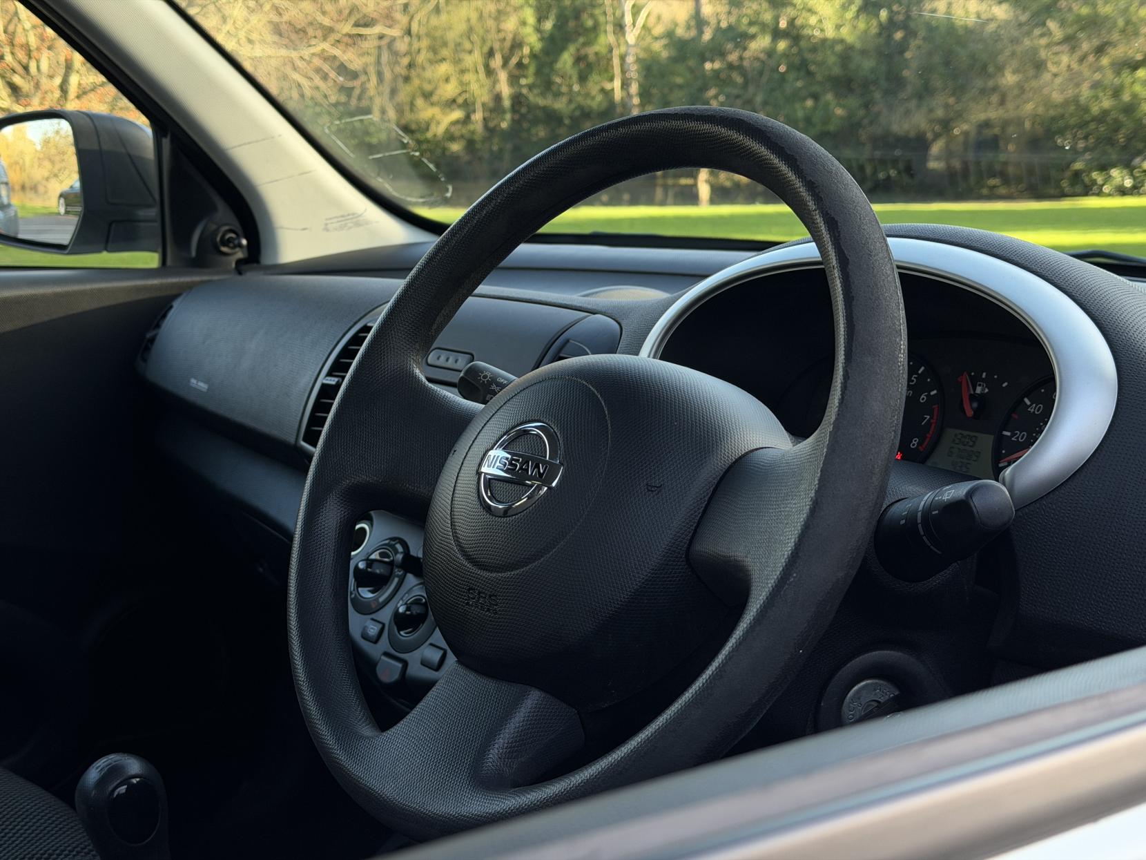 Nissan Micra 1.2 16v Visia Hatchback 3dr Petrol Manual (139 g/km, 79 bhp)