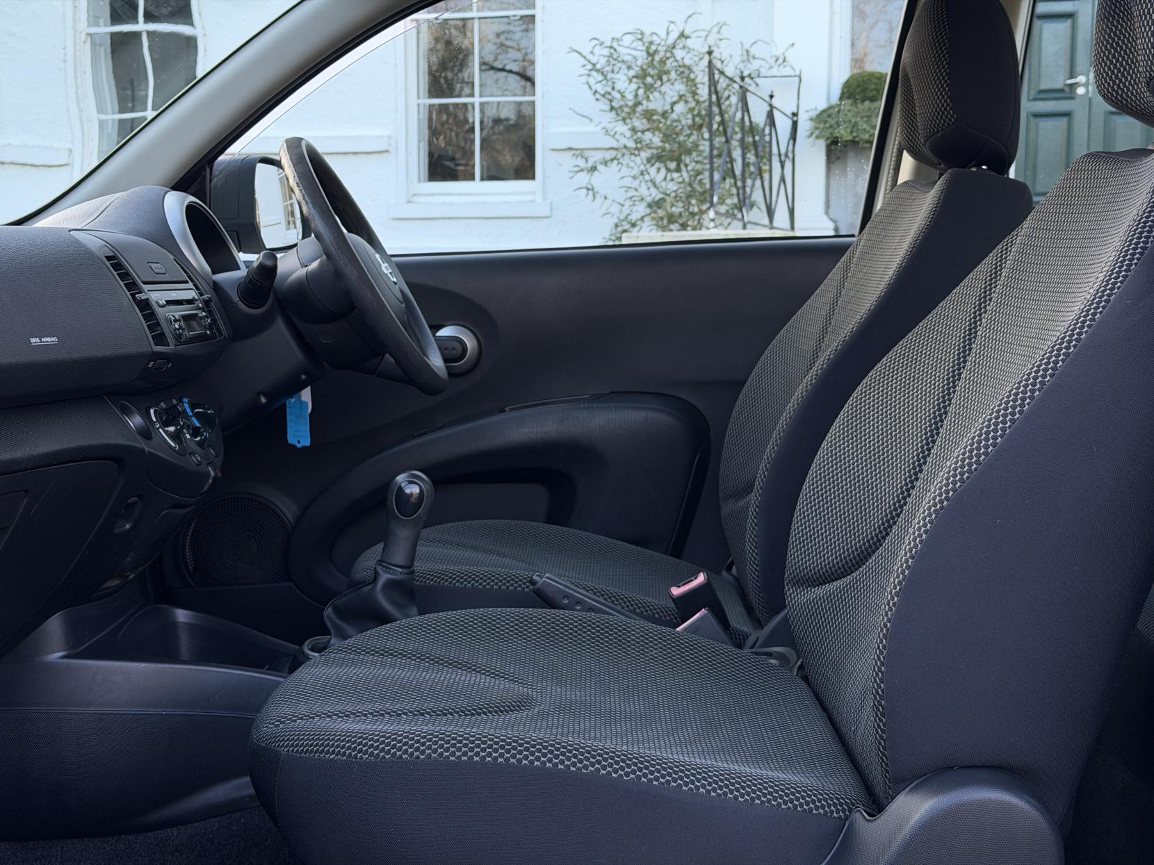 Nissan Micra 1.2 16v Visia Hatchback 3dr Petrol Manual (139 g/km, 79 bhp)