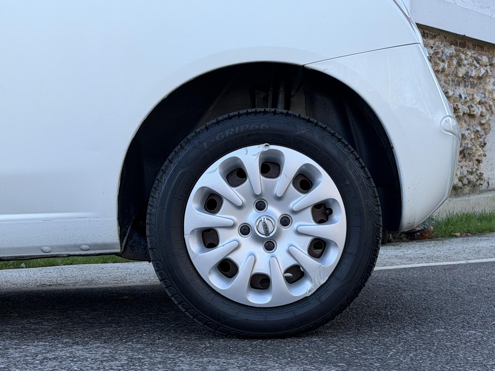 Nissan Micra 1.2 16v Visia Hatchback 3dr Petrol Manual (139 g/km, 79 bhp)