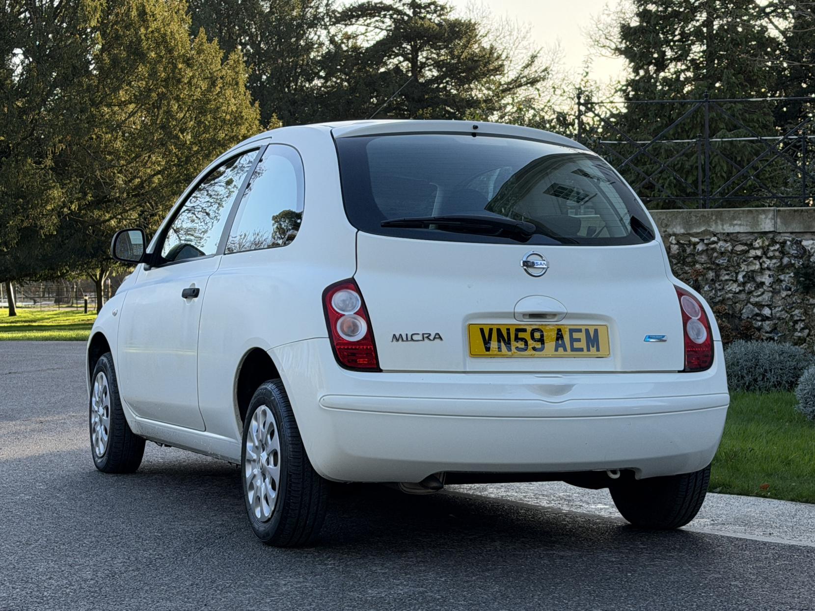 Nissan Micra 1.2 16v Visia Hatchback 3dr Petrol Manual (139 g/km, 79 bhp)