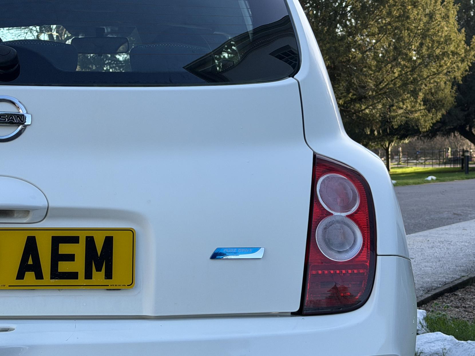 Nissan Micra 1.2 16v Visia Hatchback 3dr Petrol Manual (139 g/km, 79 bhp)