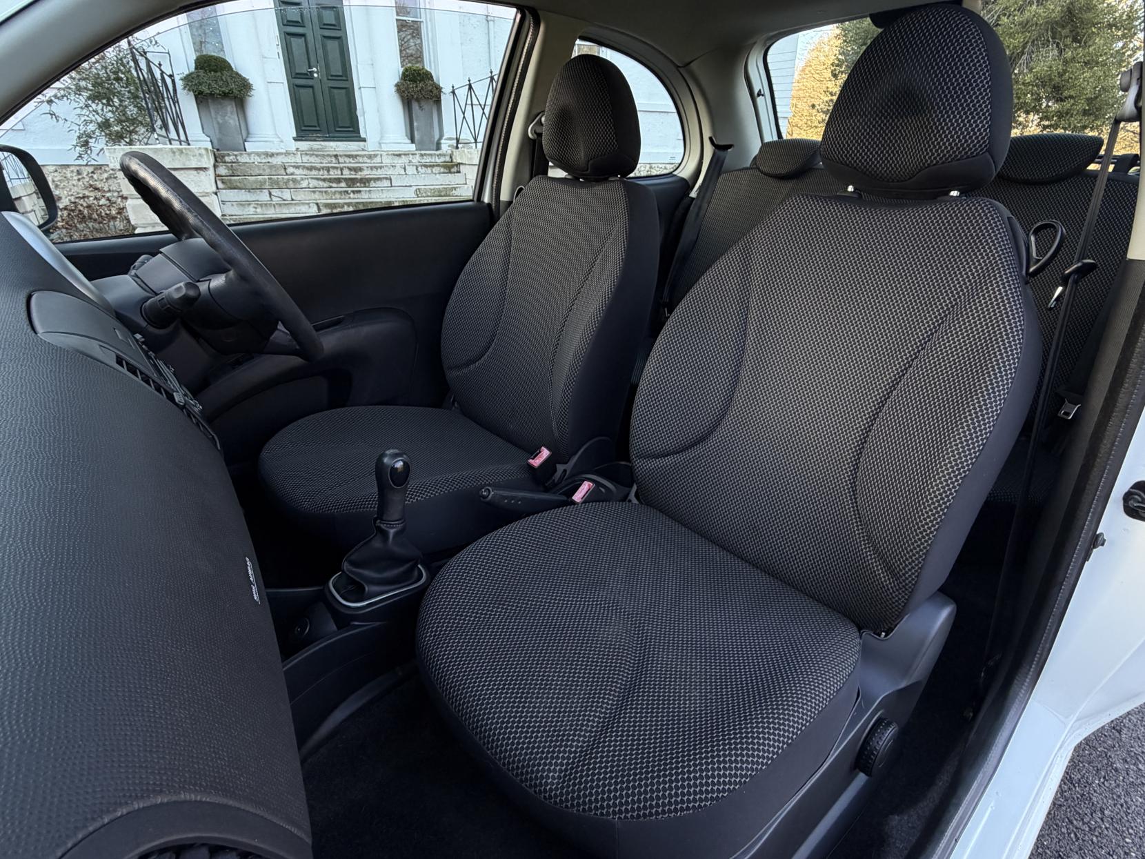 Nissan Micra 1.2 16v Visia Hatchback 3dr Petrol Manual (139 g/km, 79 bhp)