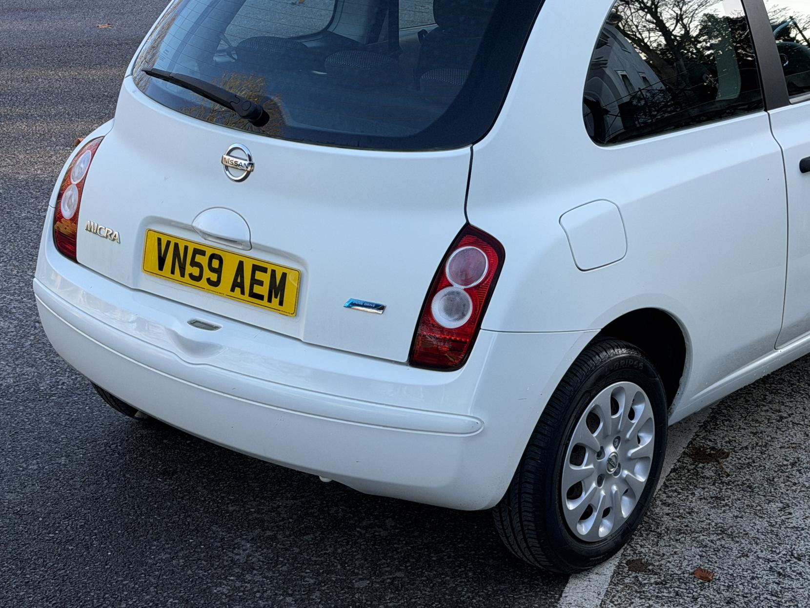 Nissan Micra 1.2 16v Visia Hatchback 3dr Petrol Manual (139 g/km, 79 bhp)