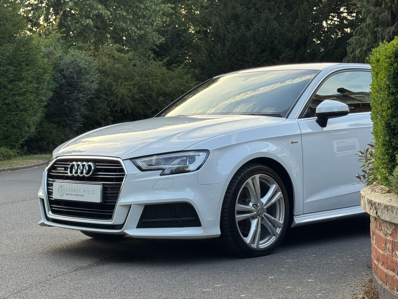 Audi A3 2.0 TDI S line Hatchback 3dr Diesel S Tronic Auto 6Spd quattro Euro 6 (s/s) (184 ps)