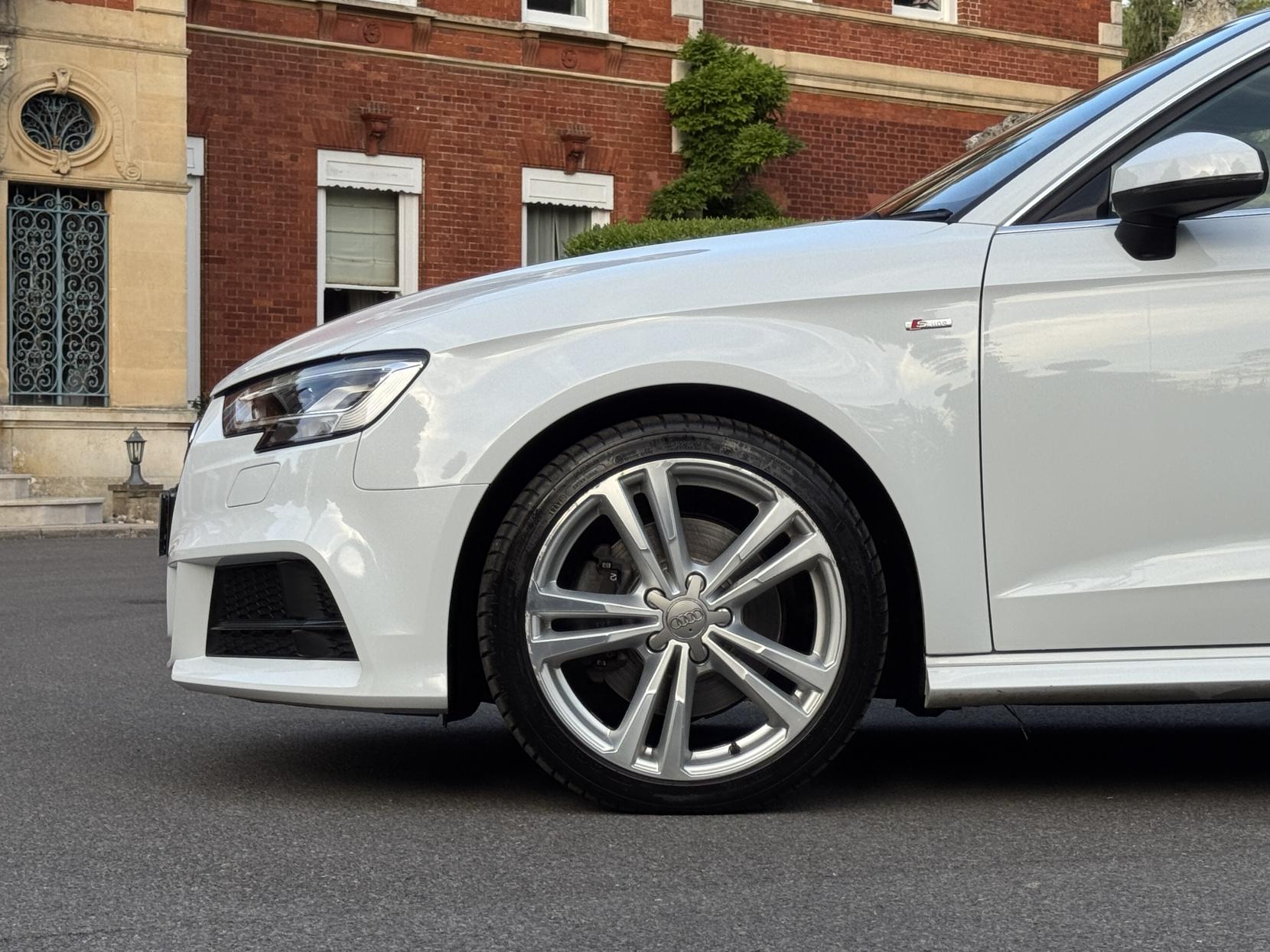 Audi A3 2.0 TDI S line Hatchback 3dr Diesel S Tronic Auto 6Spd quattro Euro 6 (s/s) (184 ps)