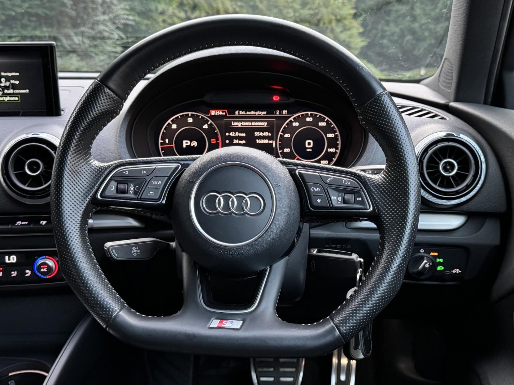 Audi A3 2.0 TDI S line Hatchback 3dr Diesel S Tronic Auto 6Spd quattro Euro 6 (s/s) (184 ps)