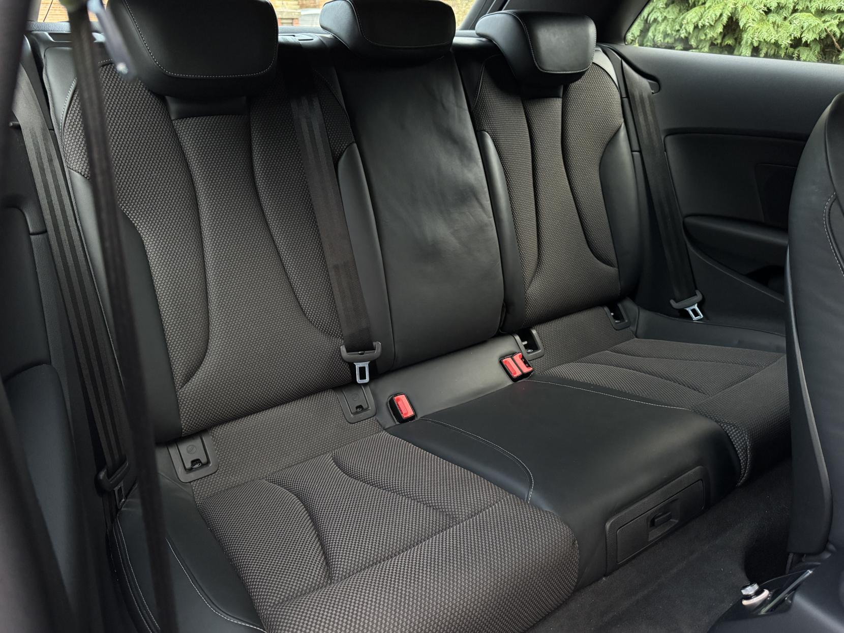 Audi A3 2.0 TDI S line Hatchback 3dr Diesel S Tronic Auto 6Spd quattro Euro 6 (s/s) (184 ps)