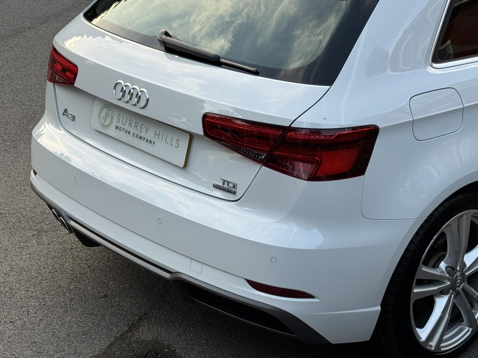 Audi A3 2.0 TDI S line Hatchback 3dr Diesel S Tronic Auto 6Spd quattro Euro 6 (s/s) (184 ps)