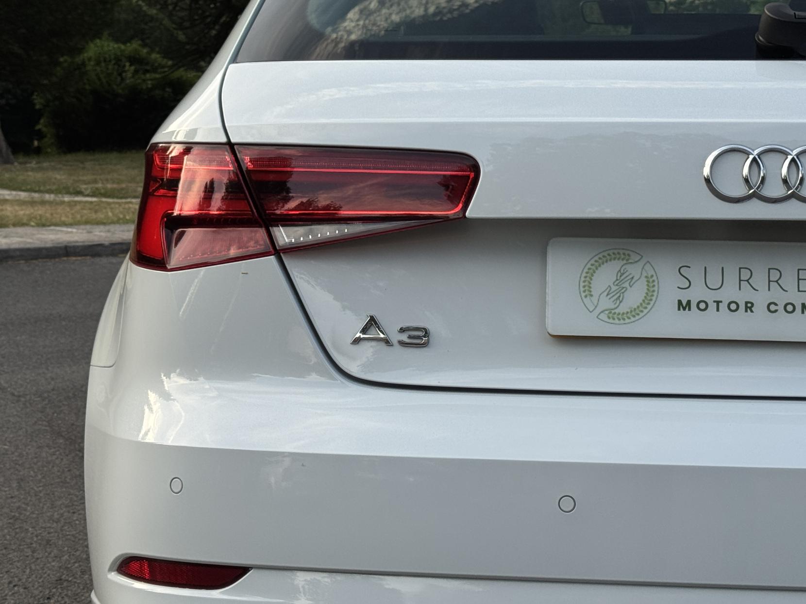Audi A3 2.0 TDI S line Hatchback 3dr Diesel S Tronic Auto 6Spd quattro Euro 6 (s/s) (184 ps)
