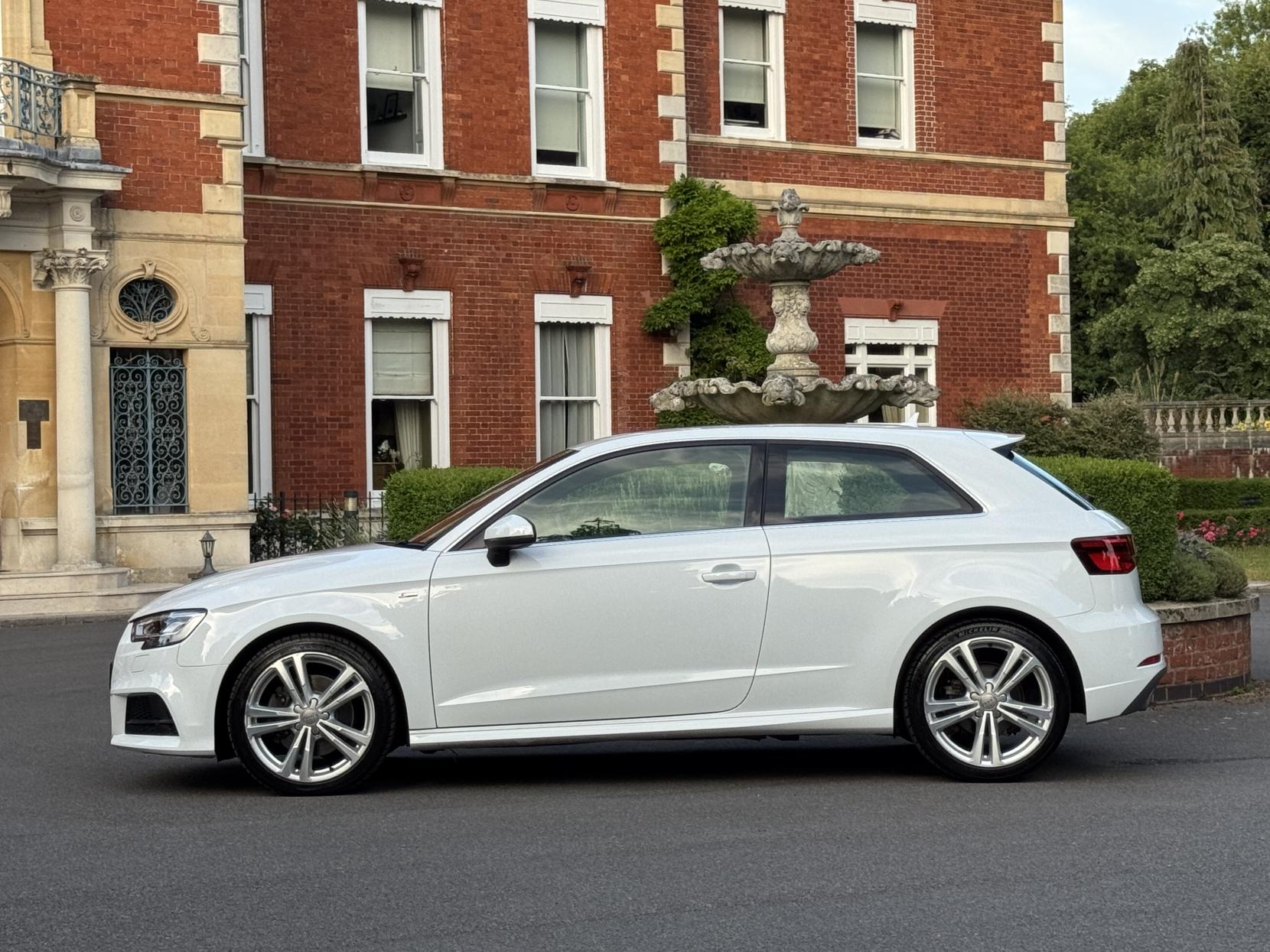 Audi A3 2.0 TDI S line Hatchback 3dr Diesel S Tronic Auto 6Spd quattro Euro 6 (s/s) (184 ps)