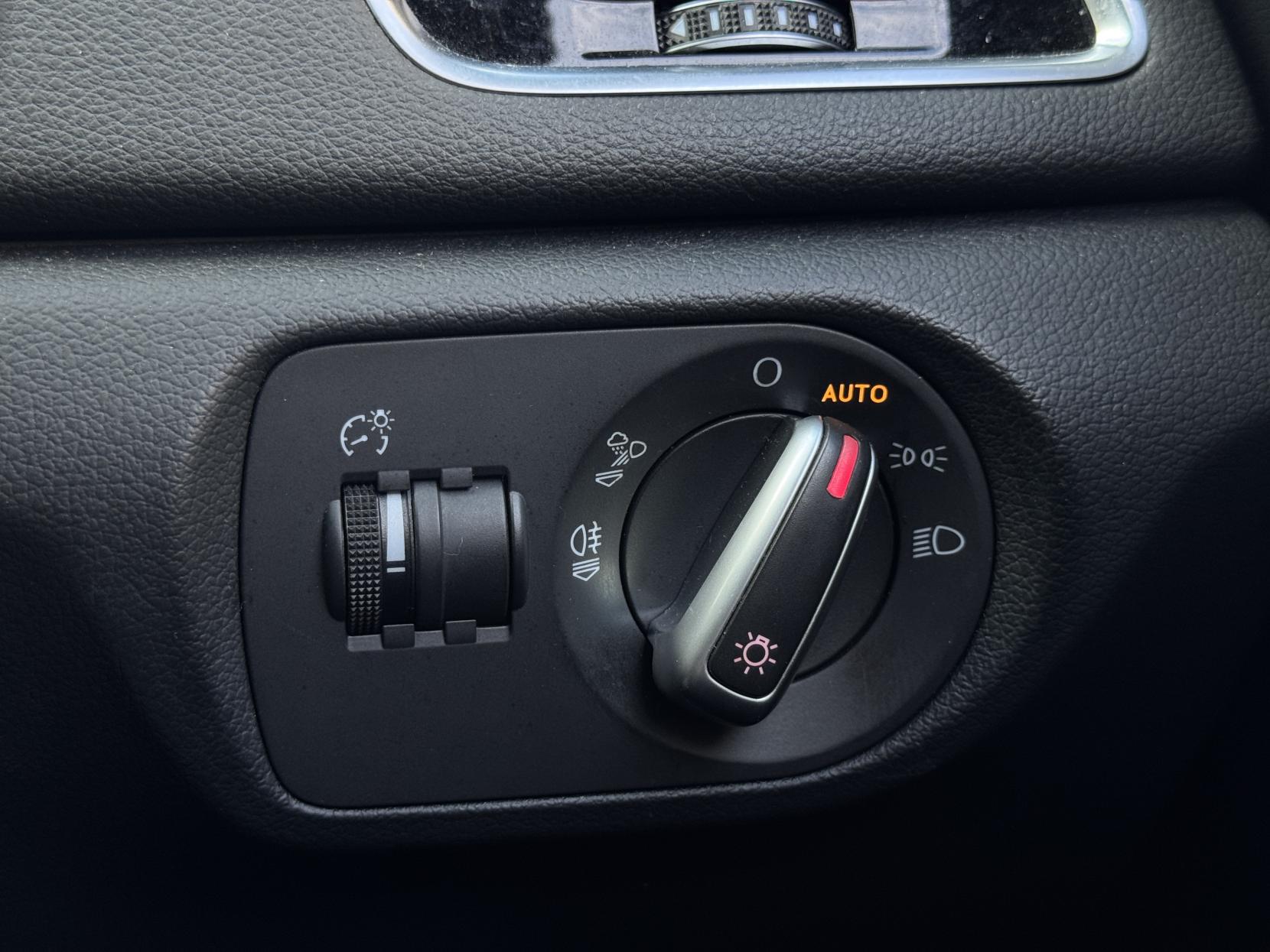 Audi Q3 2.0 TDI S line Edition SUV 5dr Diesel S Tronic quattro Euro 6 (s/s) (150 ps)