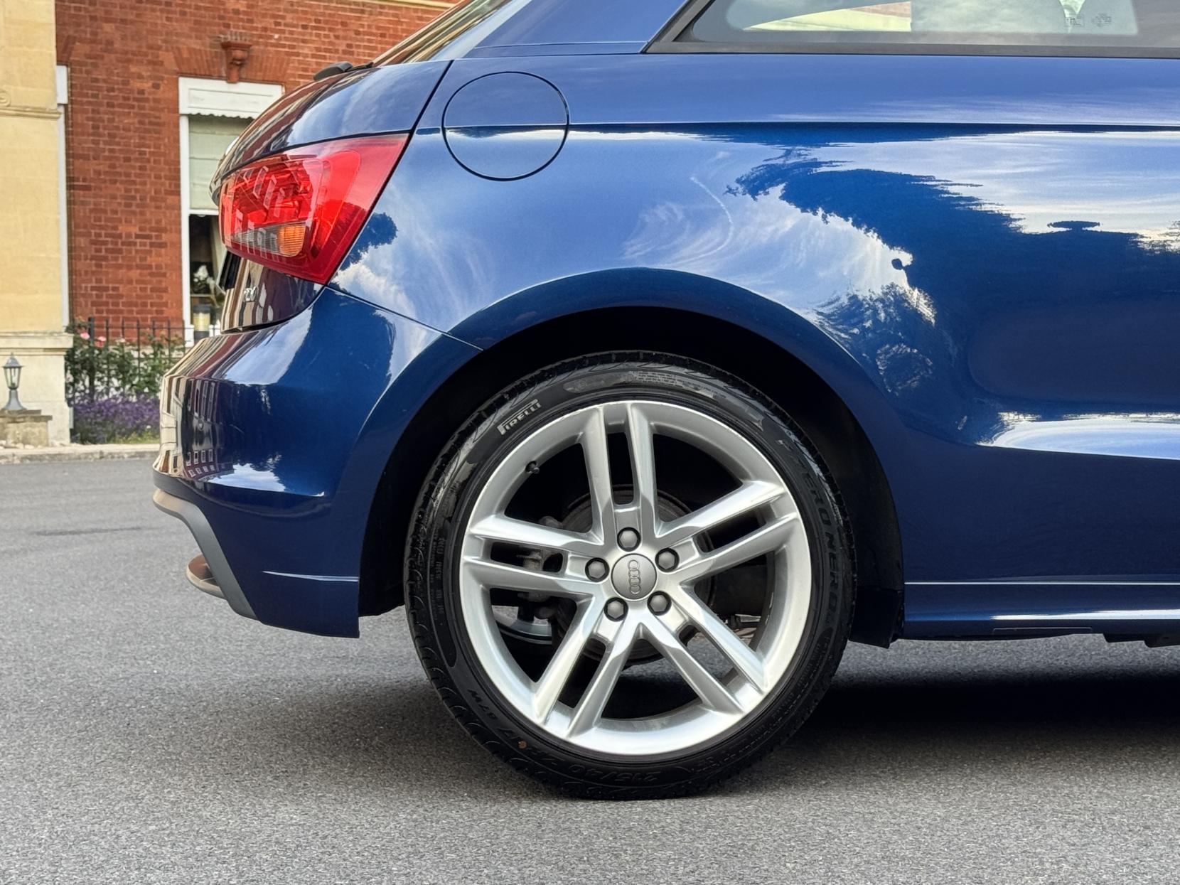 Audi A1 2.0 TDI S line Hatchback 3dr Diesel Manual Euro 5 (s/s) (143 ps)