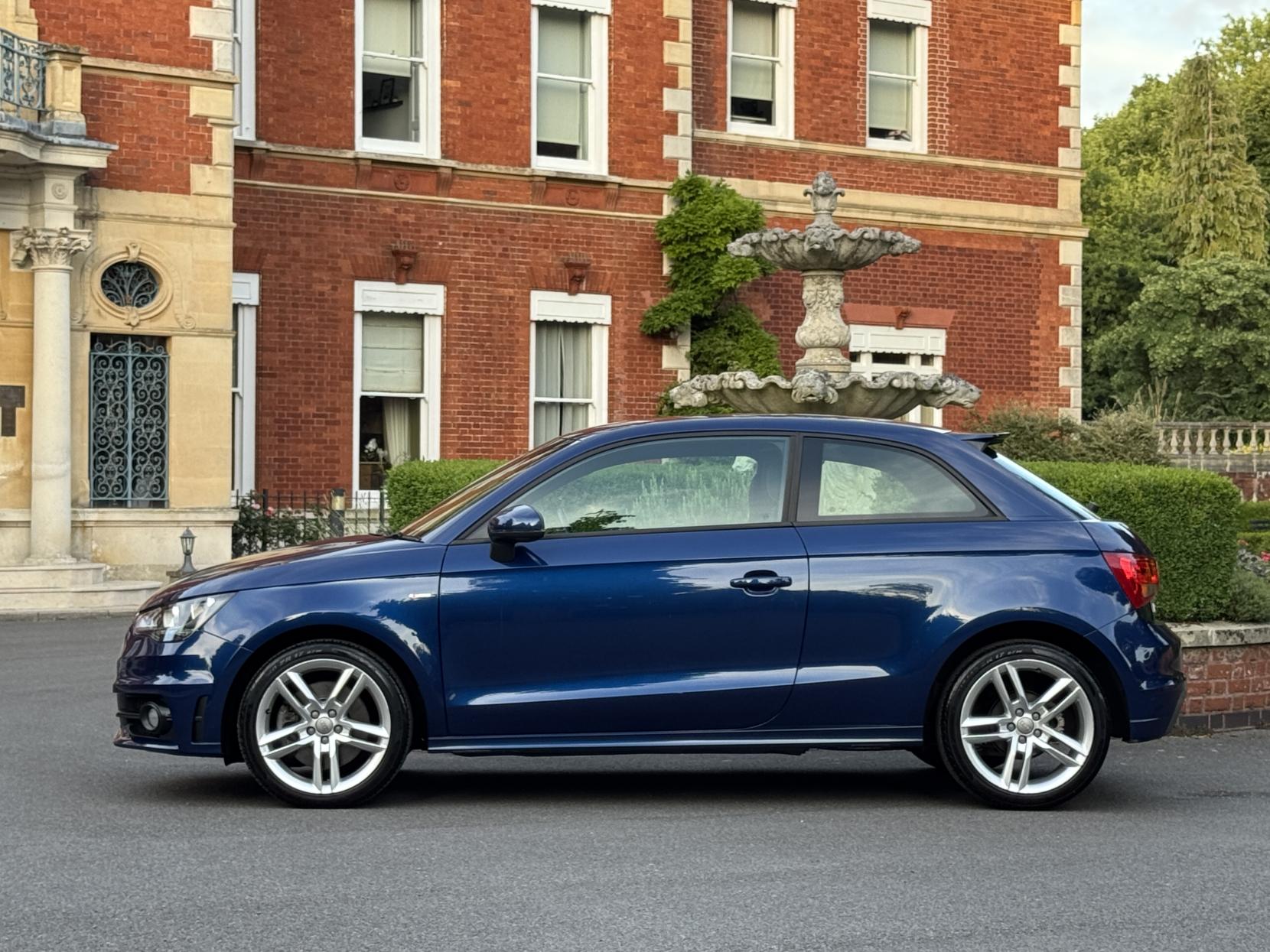 Audi A1 2.0 TDI S line Hatchback 3dr Diesel Manual Euro 5 (s/s) (143 ps)