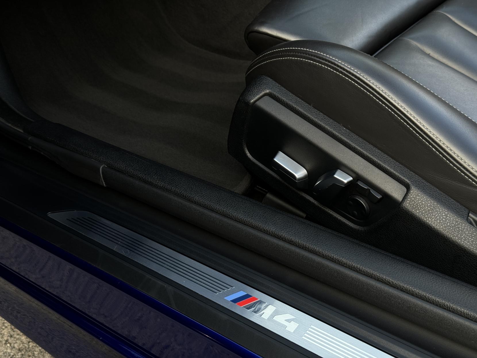 BMW M4 3.0 BiTurbo GPF Competition Convertible 2dr Petrol DCT Euro 6 (s/s) (450 ps)
