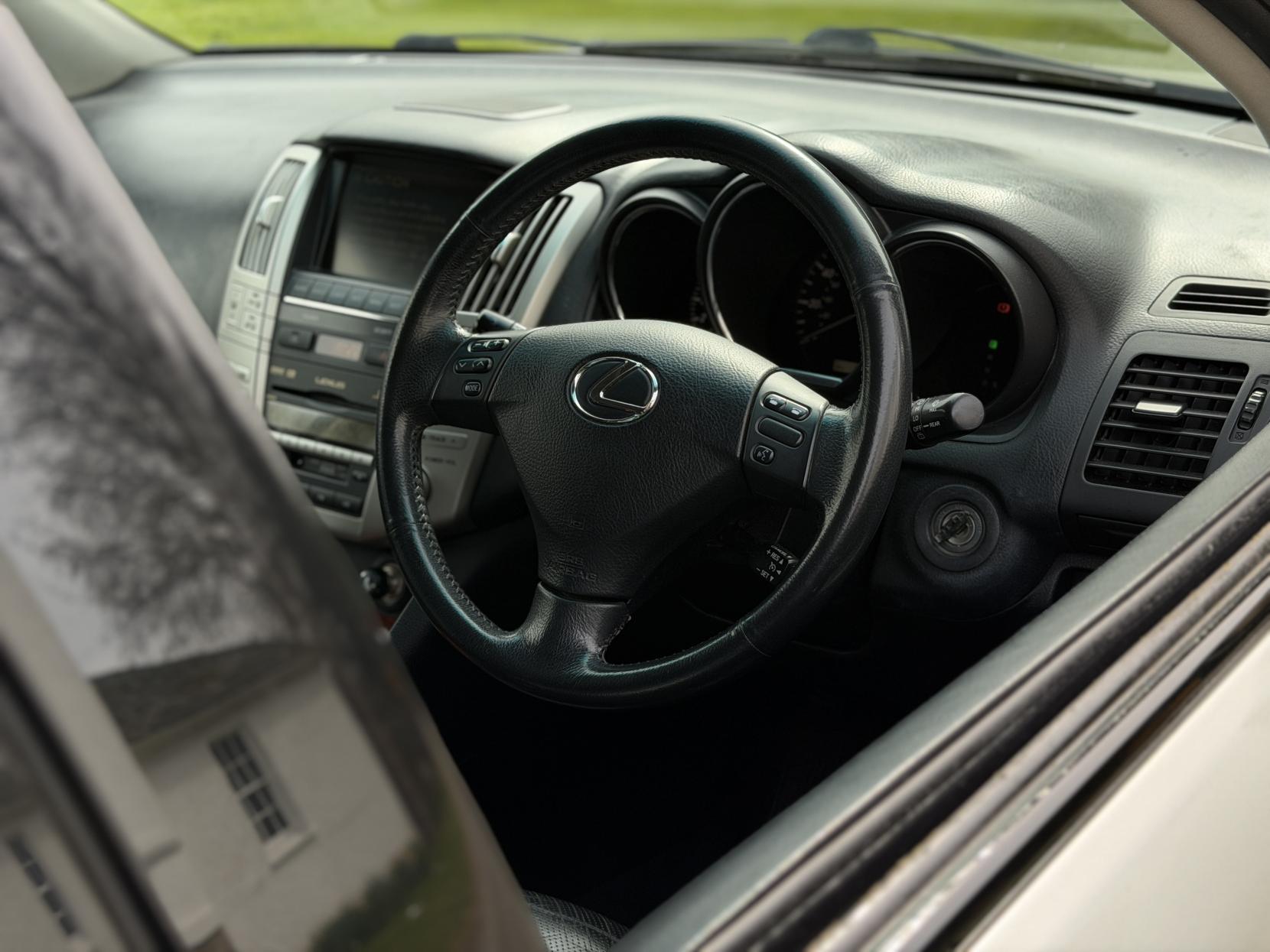 Lexus RX 3.5 350 SE SUV 5dr Petrol Automatic (264 g/km, 272 bhp)