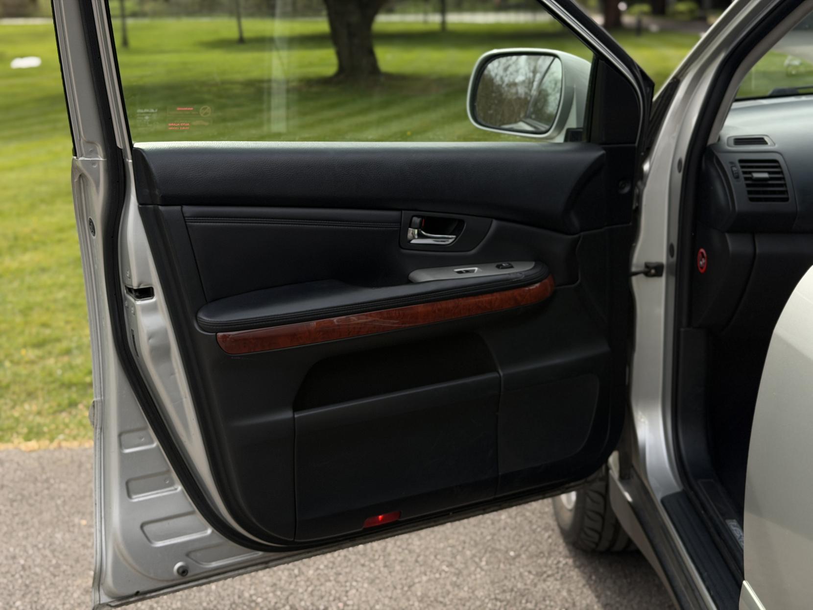 Lexus RX 3.5 350 SE SUV 5dr Petrol Automatic (264 g/km, 272 bhp)