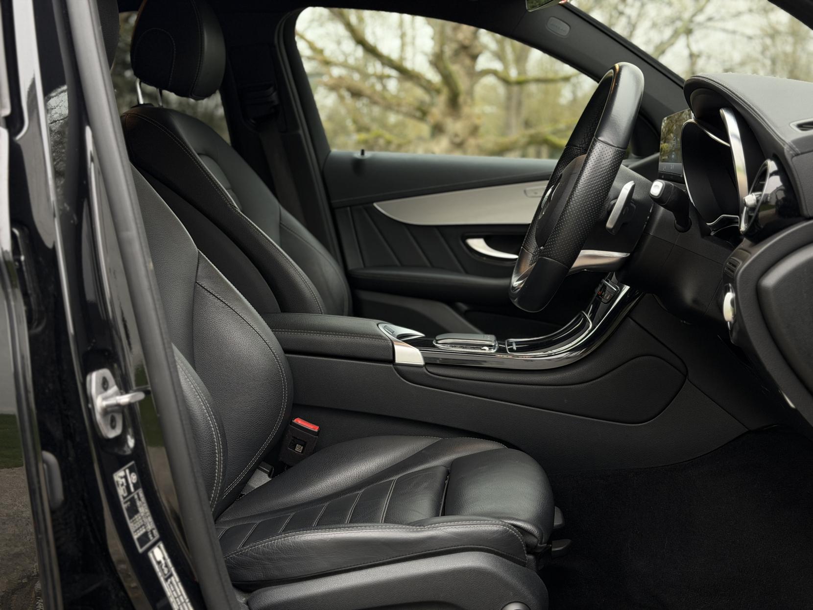 Mercedes-Benz GLC 2.0 GLC300h MHEV AMG Line Coupe 5dr Petrol Hybrid G-Tronic+ 4MATIC Euro 6 (s/s) (272 ps)