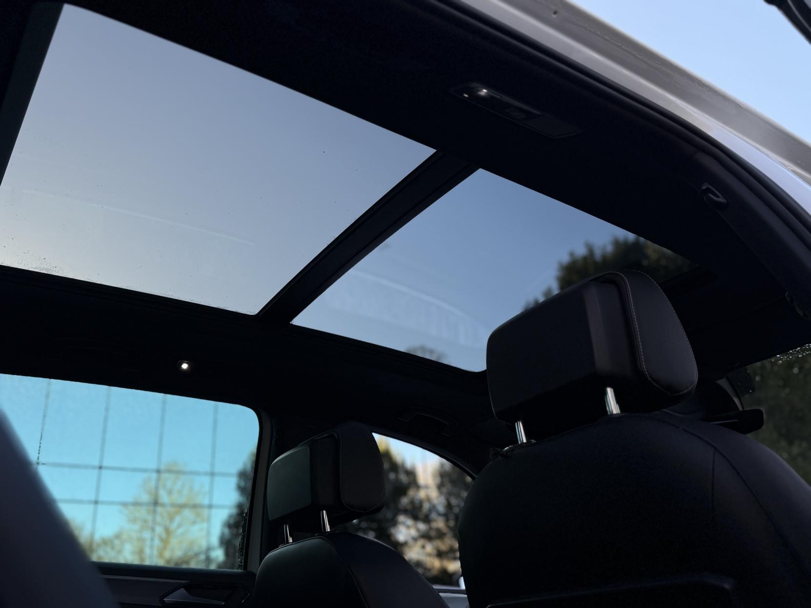 Volkswagen Tiguan 2.0 TDI R-Line SUV 5dr Diesel DSG 4Motion Euro 6 (s/s) (150 ps)