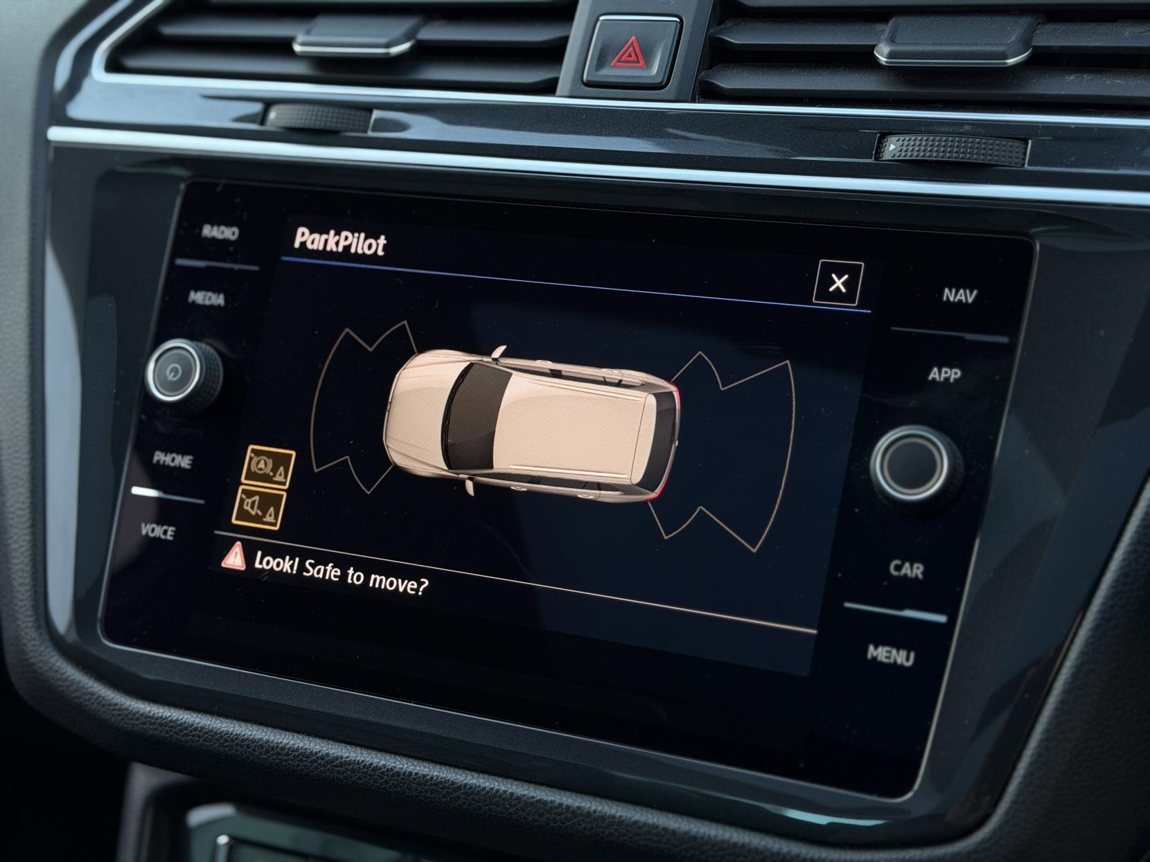 Volkswagen Tiguan 2.0 TDI R-Line SUV 5dr Diesel DSG 4Motion Euro 6 (s/s) (150 ps)