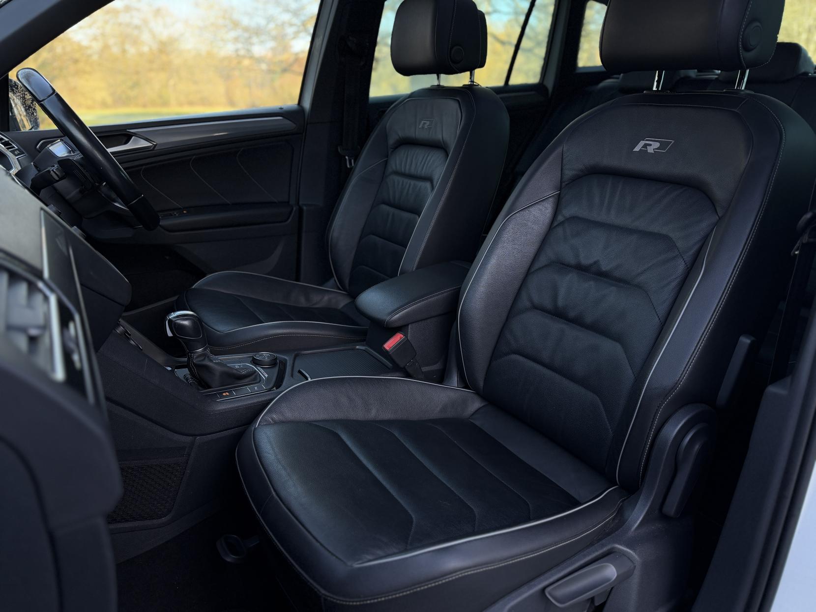 Volkswagen Tiguan 2.0 TDI R-Line SUV 5dr Diesel DSG 4Motion Euro 6 (s/s) (150 ps)