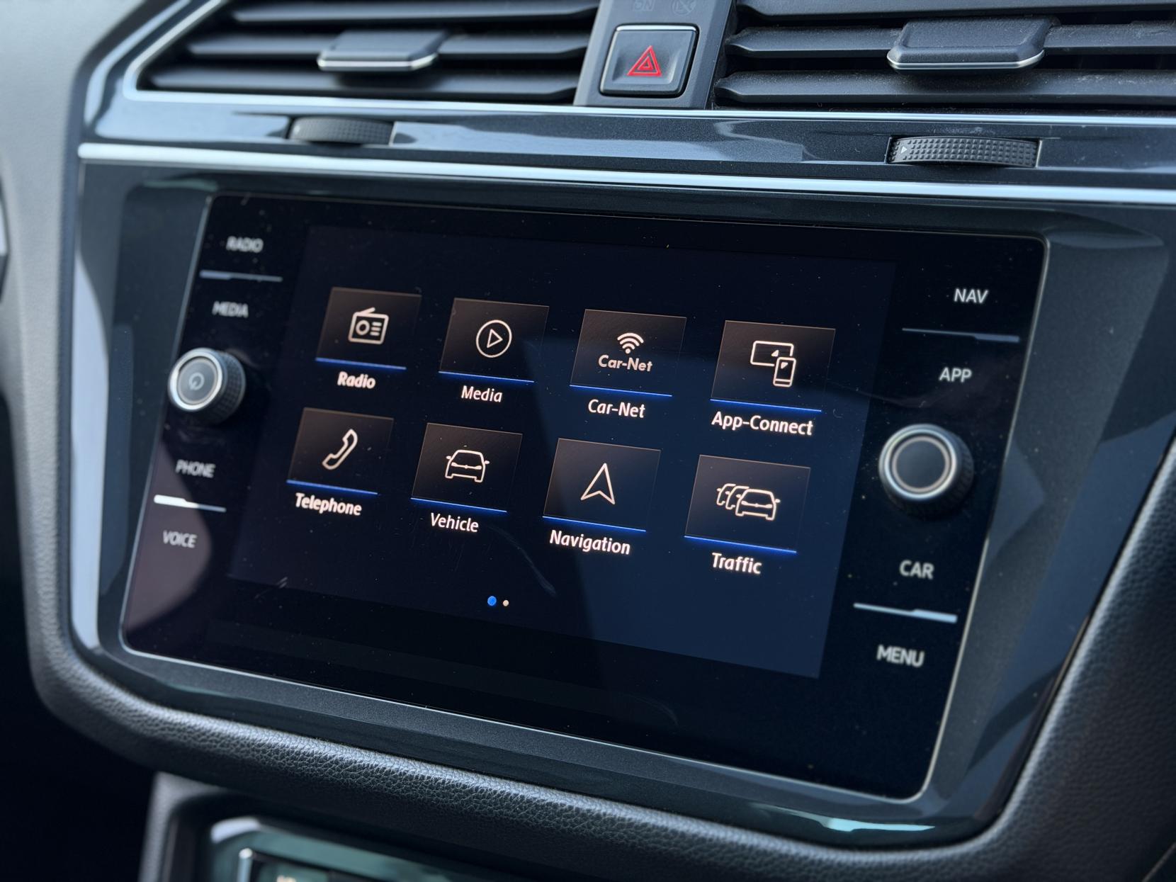 Volkswagen Tiguan 2.0 TDI R-Line SUV 5dr Diesel DSG 4Motion Euro 6 (s/s) (150 ps)