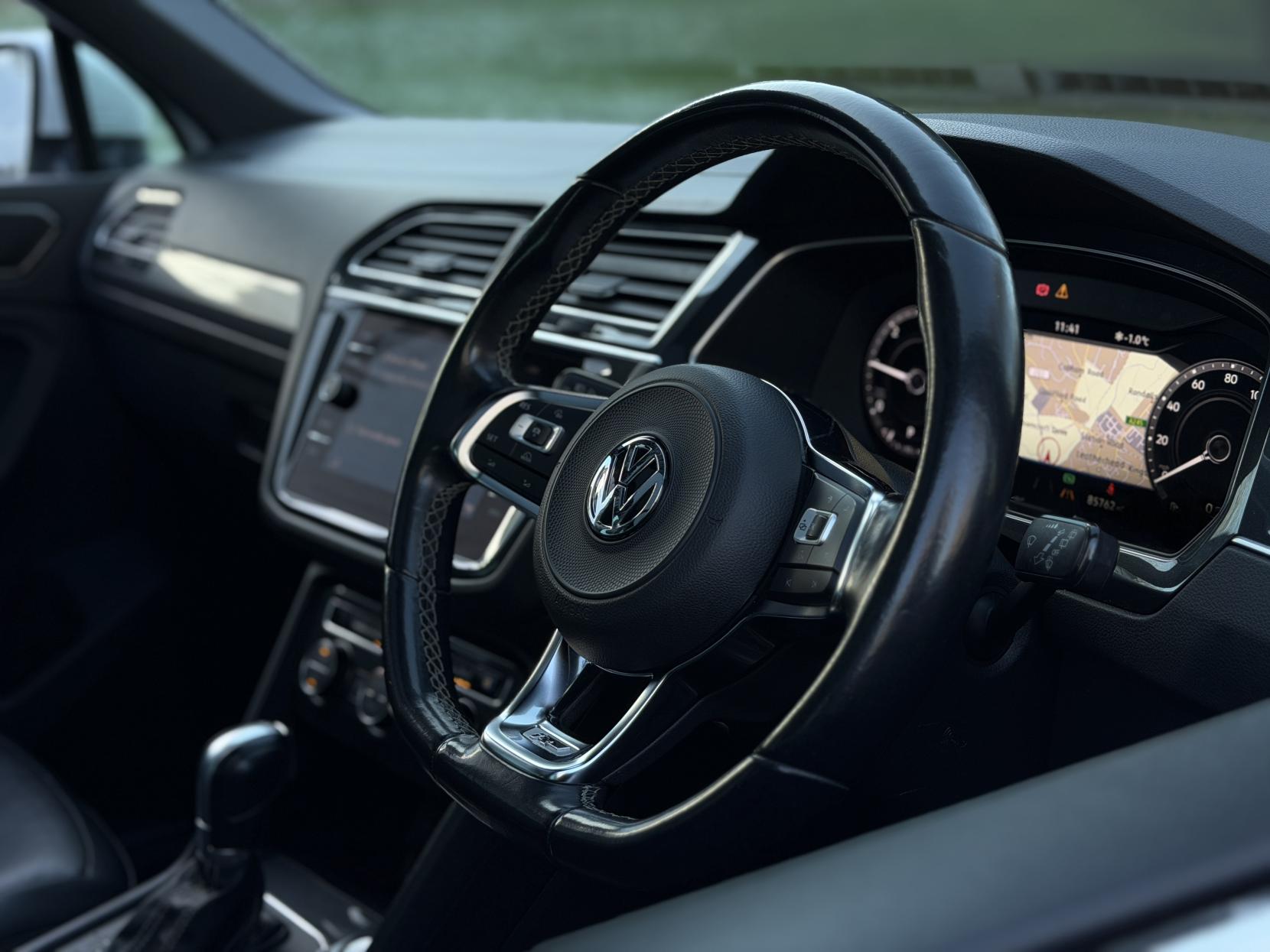 Volkswagen Tiguan 2.0 TDI R-Line SUV 5dr Diesel DSG 4Motion Euro 6 (s/s) (150 ps)