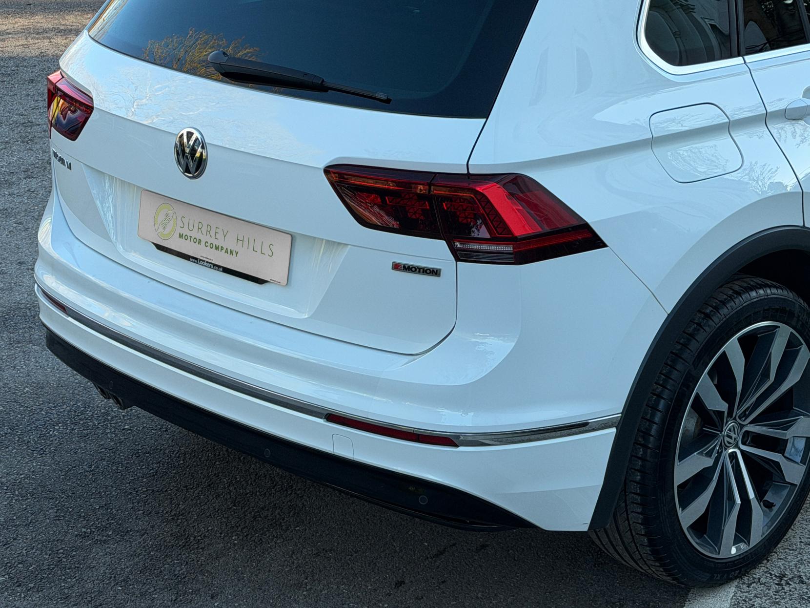 Volkswagen Tiguan 2.0 TDI R-Line SUV 5dr Diesel DSG 4Motion Euro 6 (s/s) (150 ps)