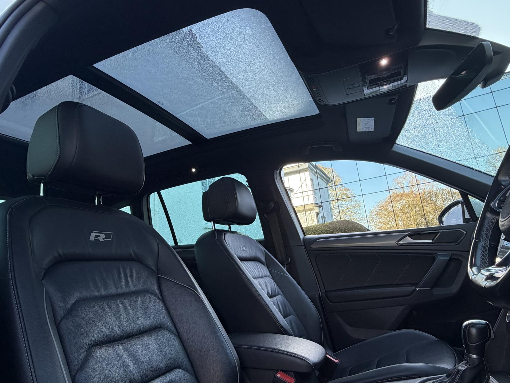 Volkswagen Tiguan 2.0 TDI R-Line SUV 5dr Diesel DSG 4Motion Euro 6 (s/s) (150 ps)