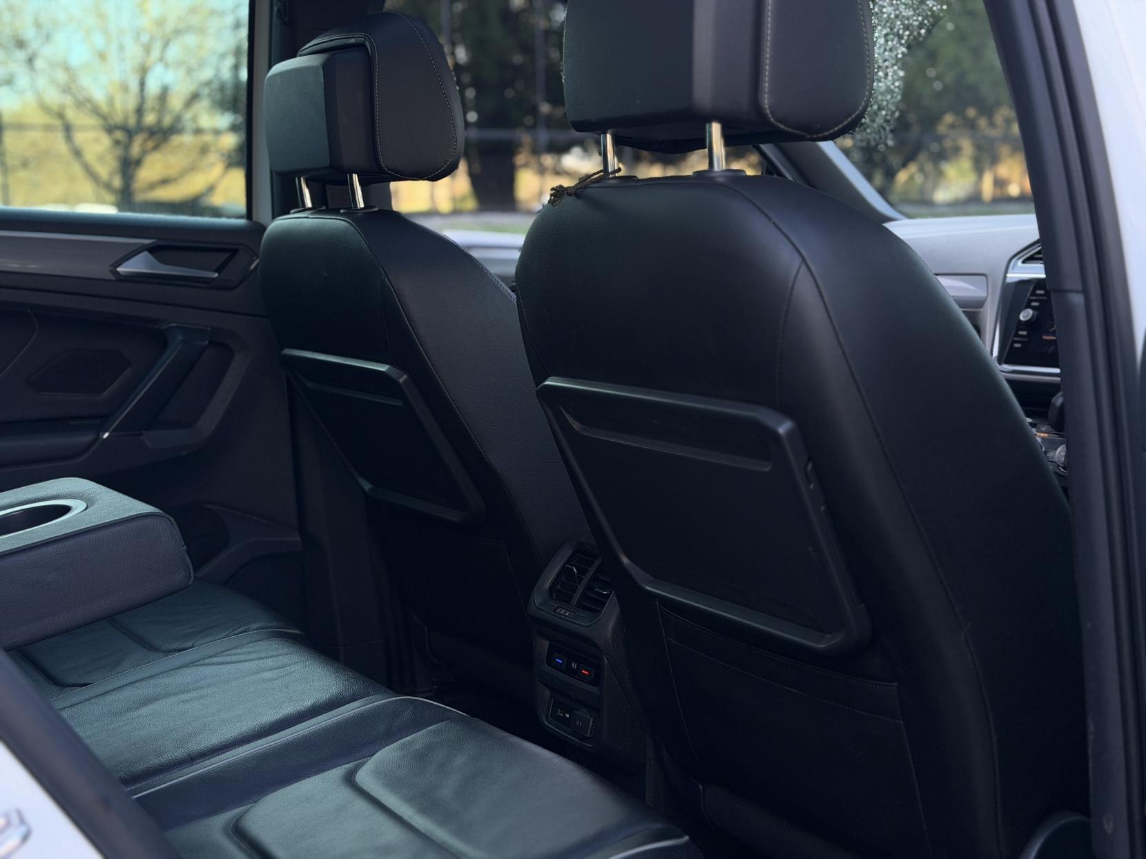 Volkswagen Tiguan 2.0 TDI R-Line SUV 5dr Diesel DSG 4Motion Euro 6 (s/s) (150 ps)