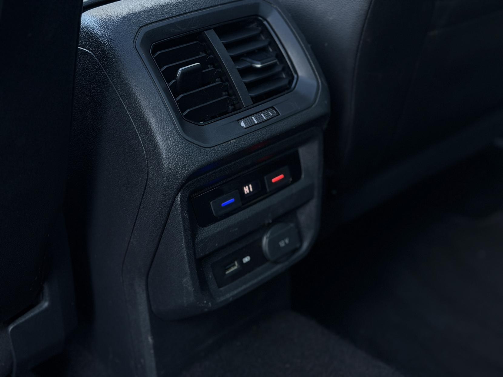 Volkswagen Tiguan 2.0 TDI R-Line SUV 5dr Diesel DSG 4Motion Euro 6 (s/s) (150 ps)