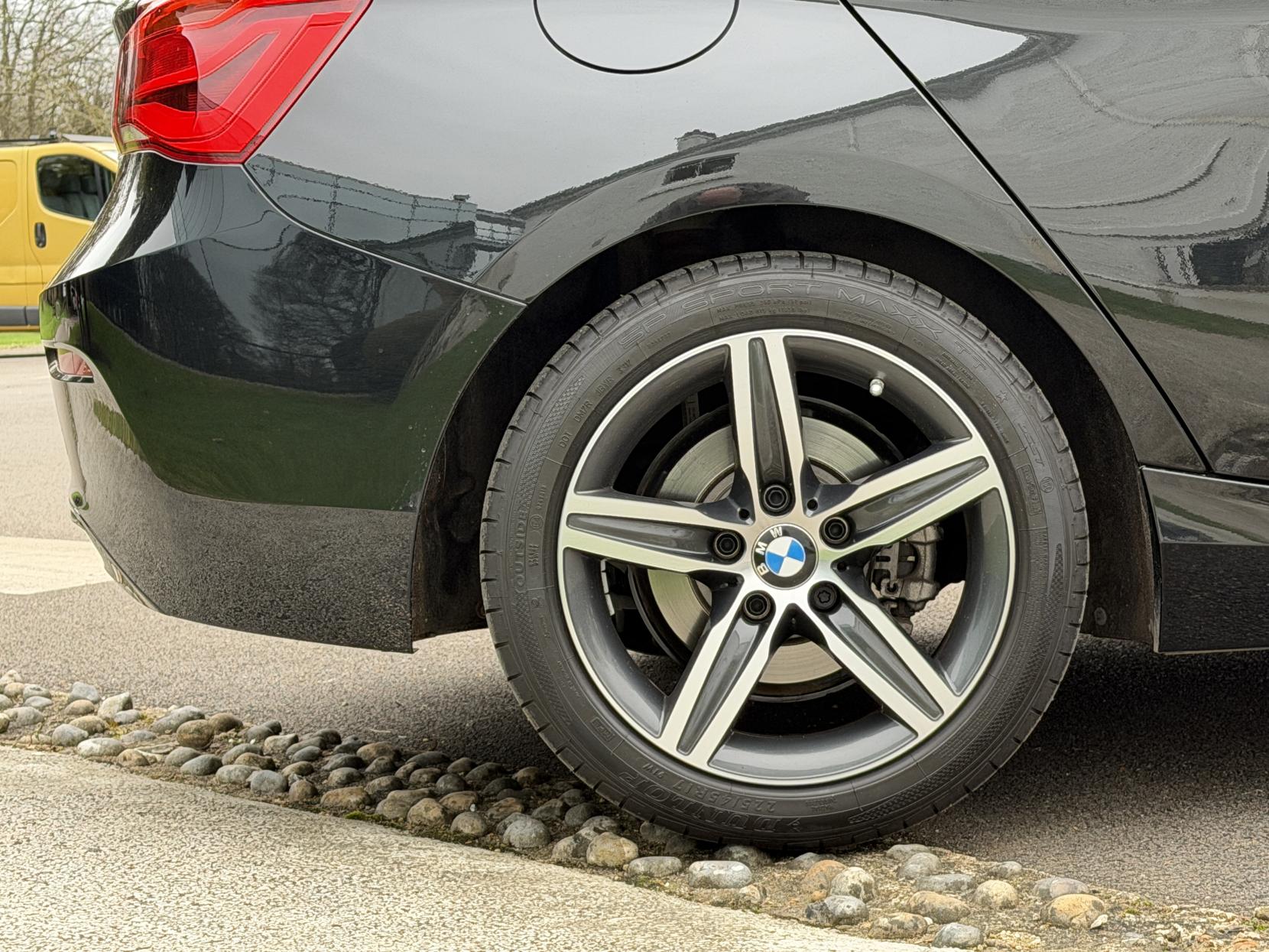 BMW 1 Series 1.5 118i Sport Hatchback 5dr Petrol Manual Euro 6 (s/s) (136 ps)