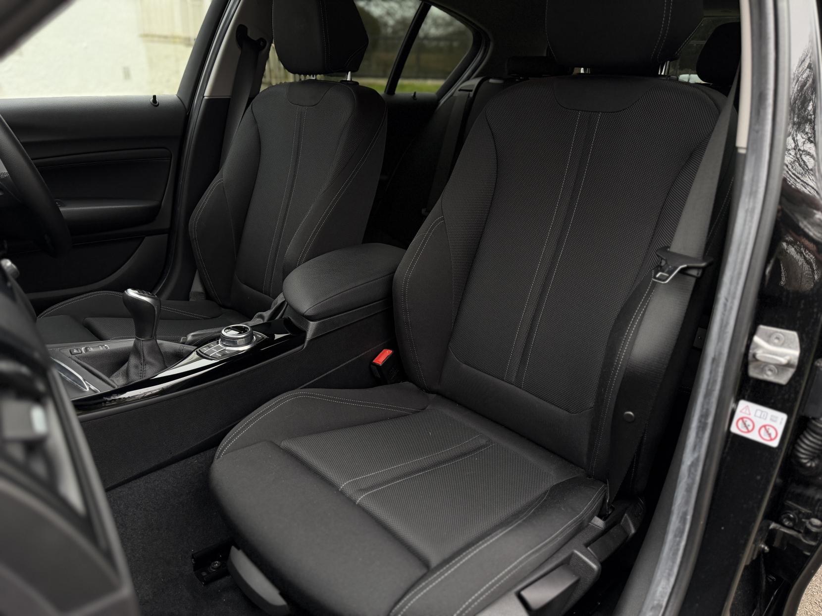 BMW 1 Series 1.5 118i Sport Hatchback 5dr Petrol Manual Euro 6 (s/s) (136 ps)