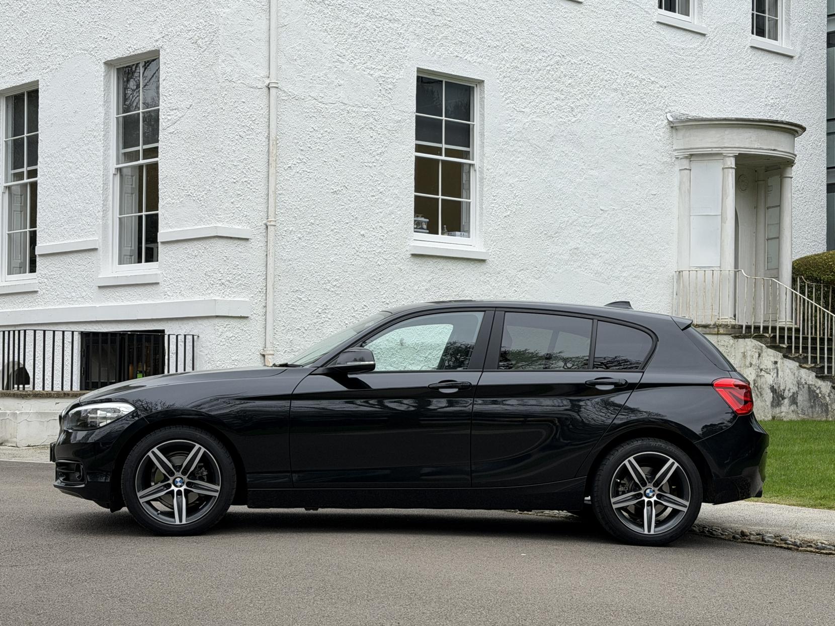 BMW 1 Series 1.5 118i Sport Hatchback 5dr Petrol Manual Euro 6 (s/s) (136 ps)