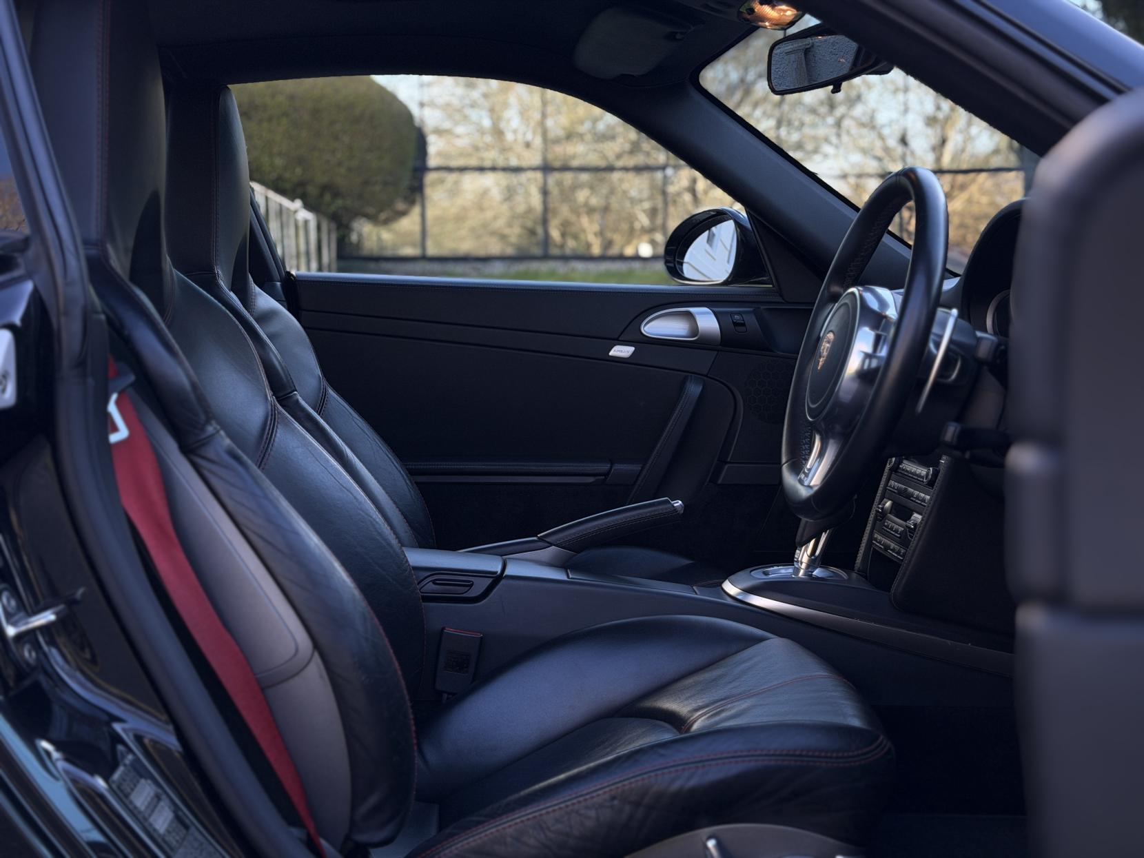 Porsche 911 3.8 997 Carrera S Coupe 2dr Petrol PDK (240 g/km, 385 bhp)