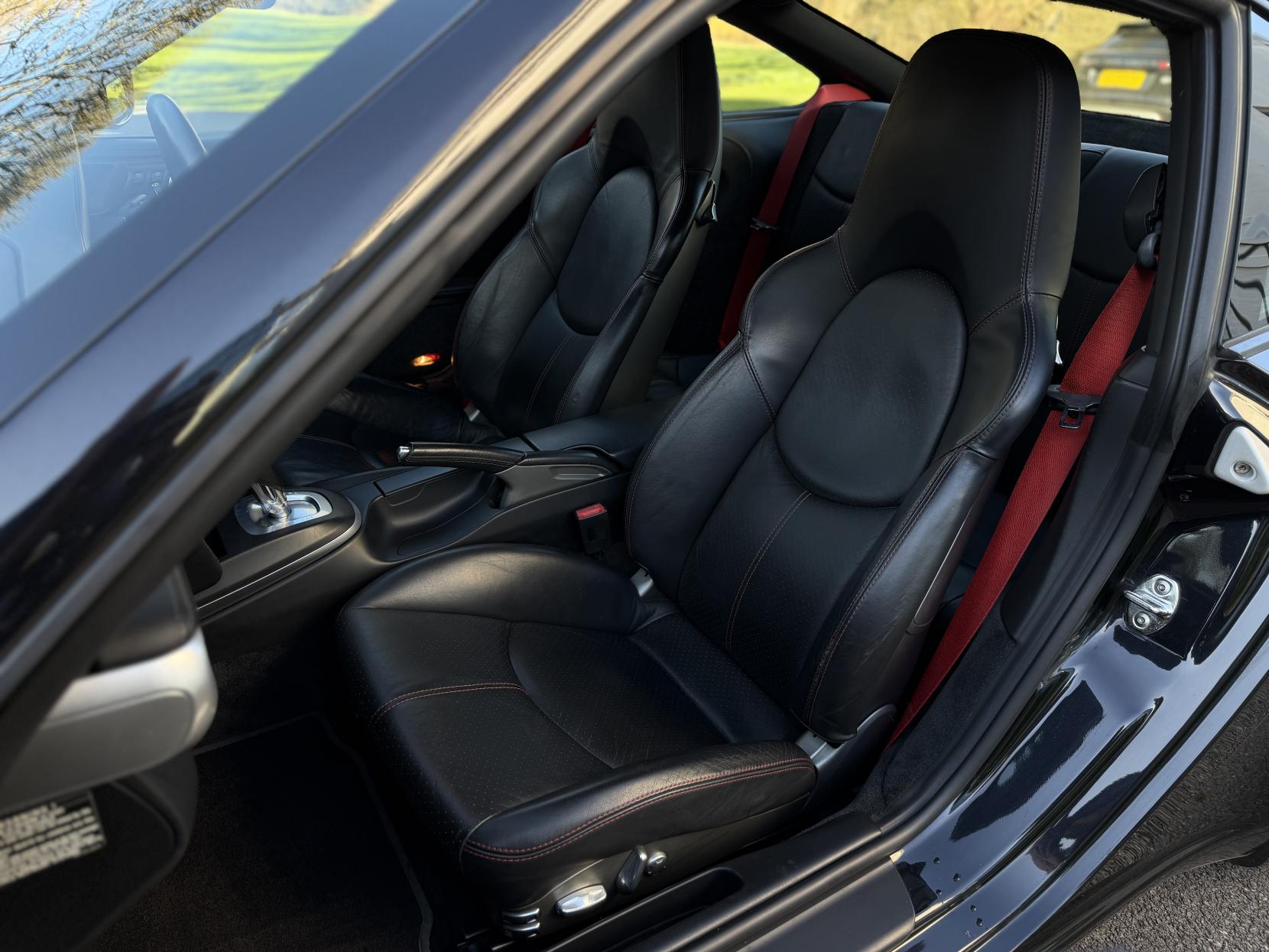 Porsche 911 3.8 997 Carrera S Coupe 2dr Petrol PDK (240 g/km, 385 bhp)