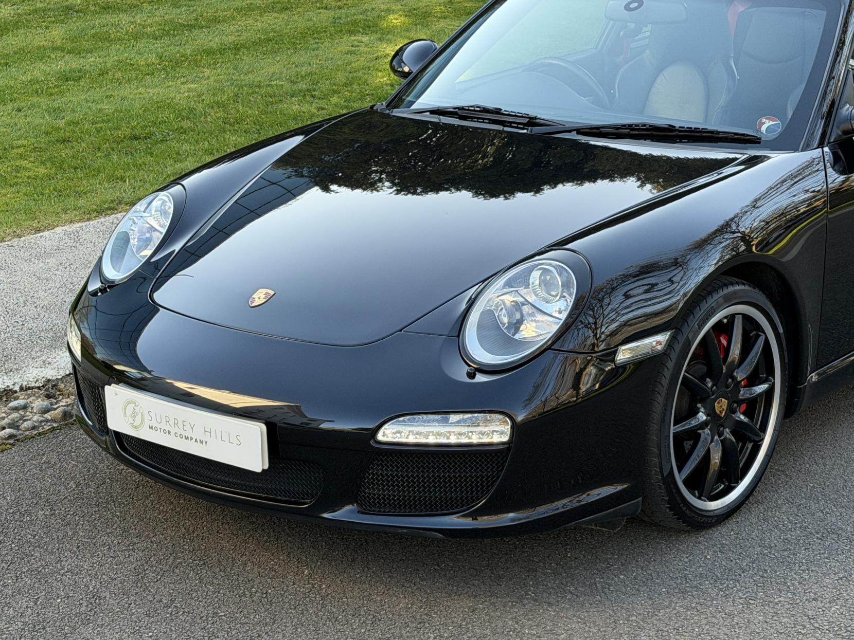 Porsche 911 3.8 997 Carrera S Coupe 2dr Petrol PDK (240 g/km, 385 bhp)