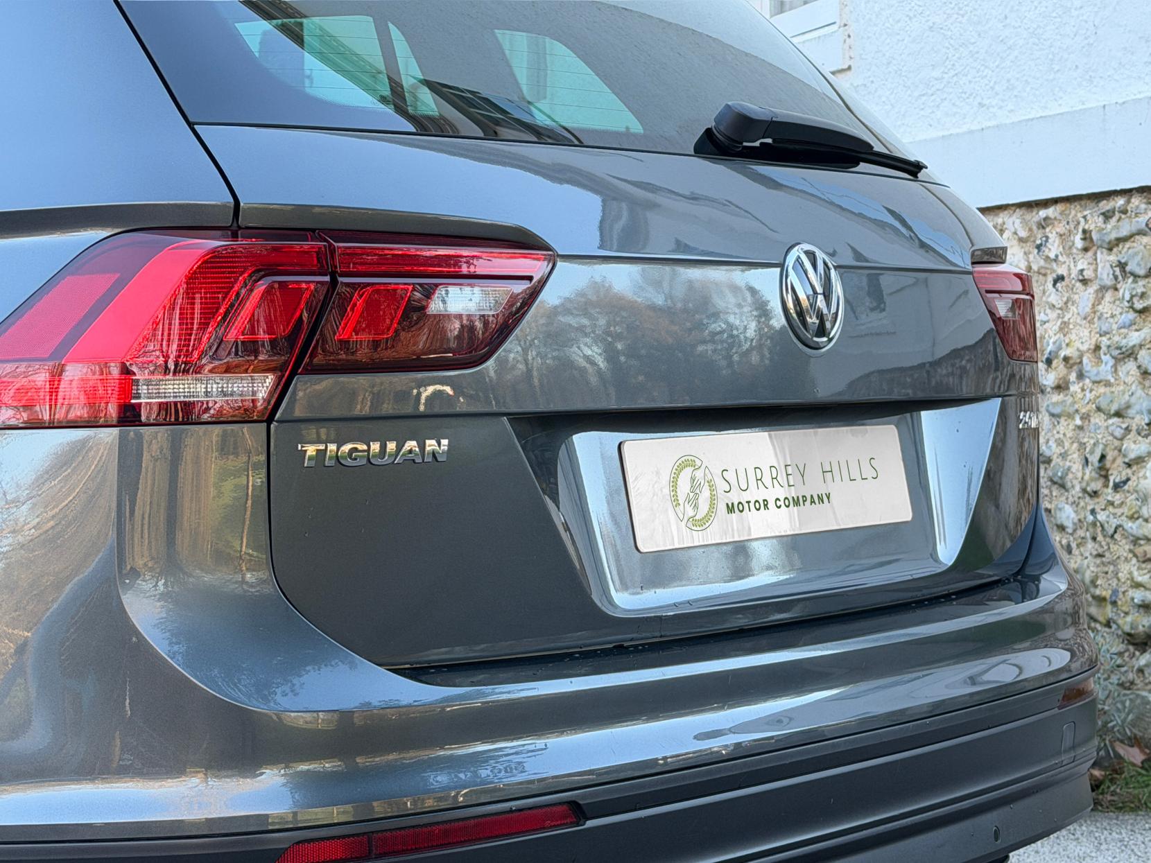 Volkswagen Tiguan 2.0 TDI BlueMotion Tech SE SUV 5dr Diesel Manual Euro 6 (s/s) (150 ps)