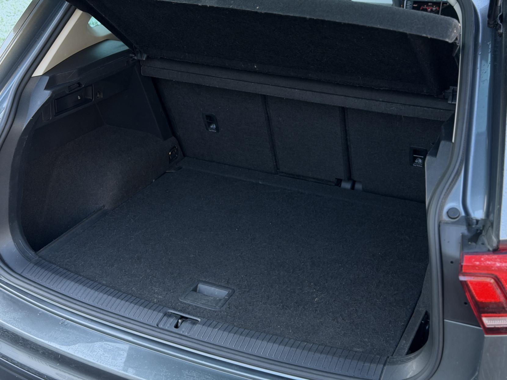 Volkswagen Tiguan 2.0 TDI BlueMotion Tech SE SUV 5dr Diesel Manual Euro 6 (s/s) (150 ps)