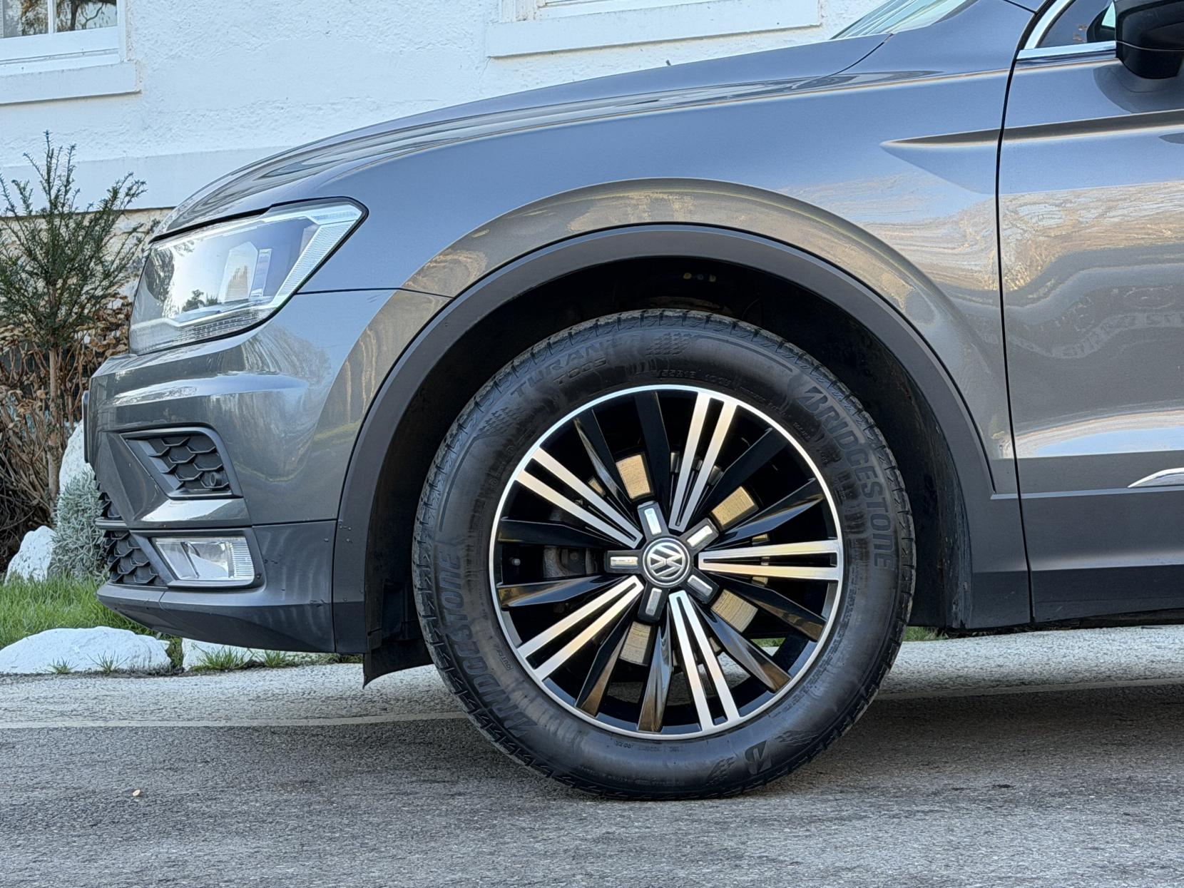 Volkswagen Tiguan 2.0 TDI BlueMotion Tech SE SUV 5dr Diesel Manual Euro 6 (s/s) (150 ps)