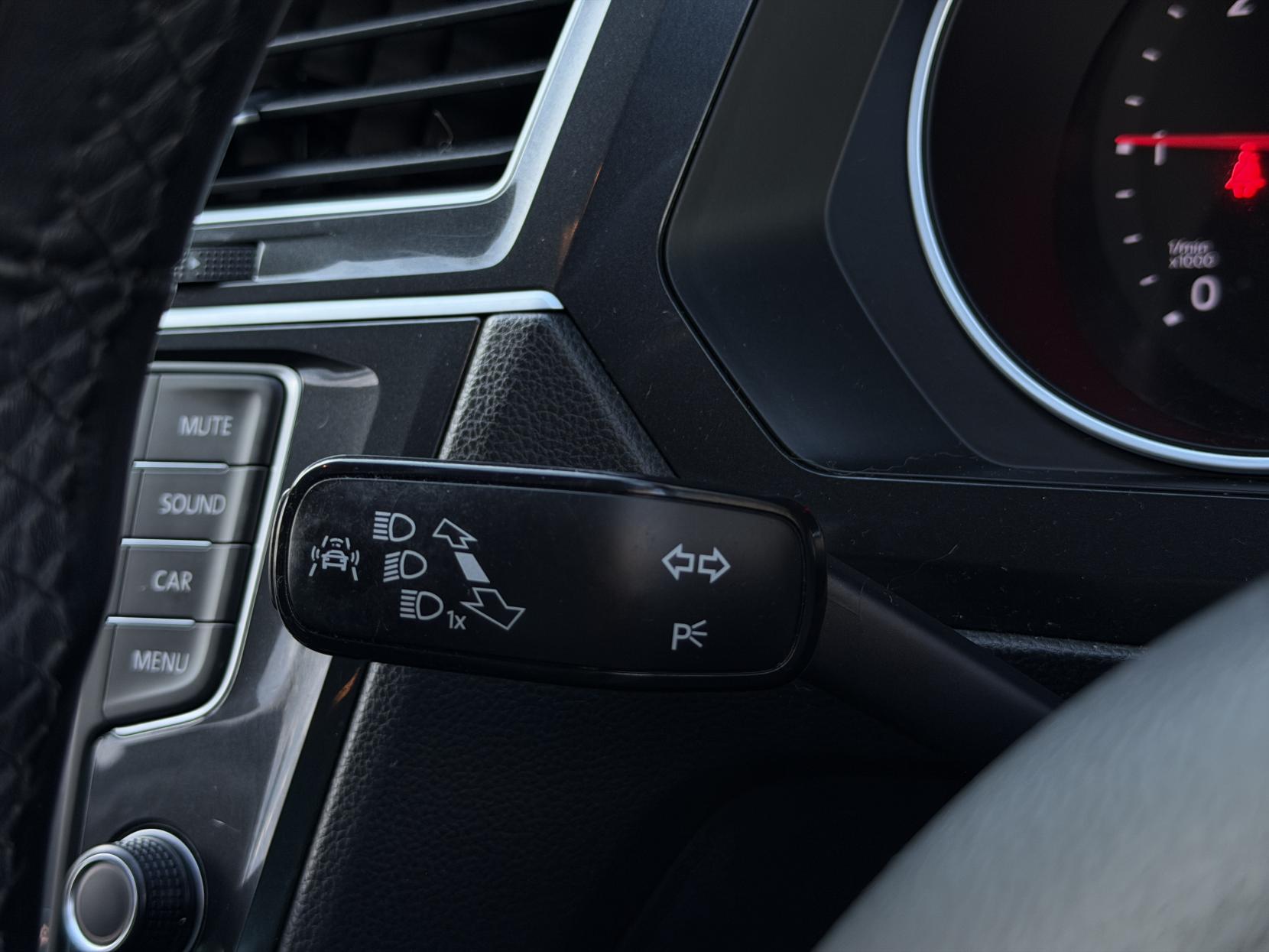 Volkswagen Tiguan 2.0 TDI BlueMotion Tech SE SUV 5dr Diesel Manual Euro 6 (s/s) (150 ps)