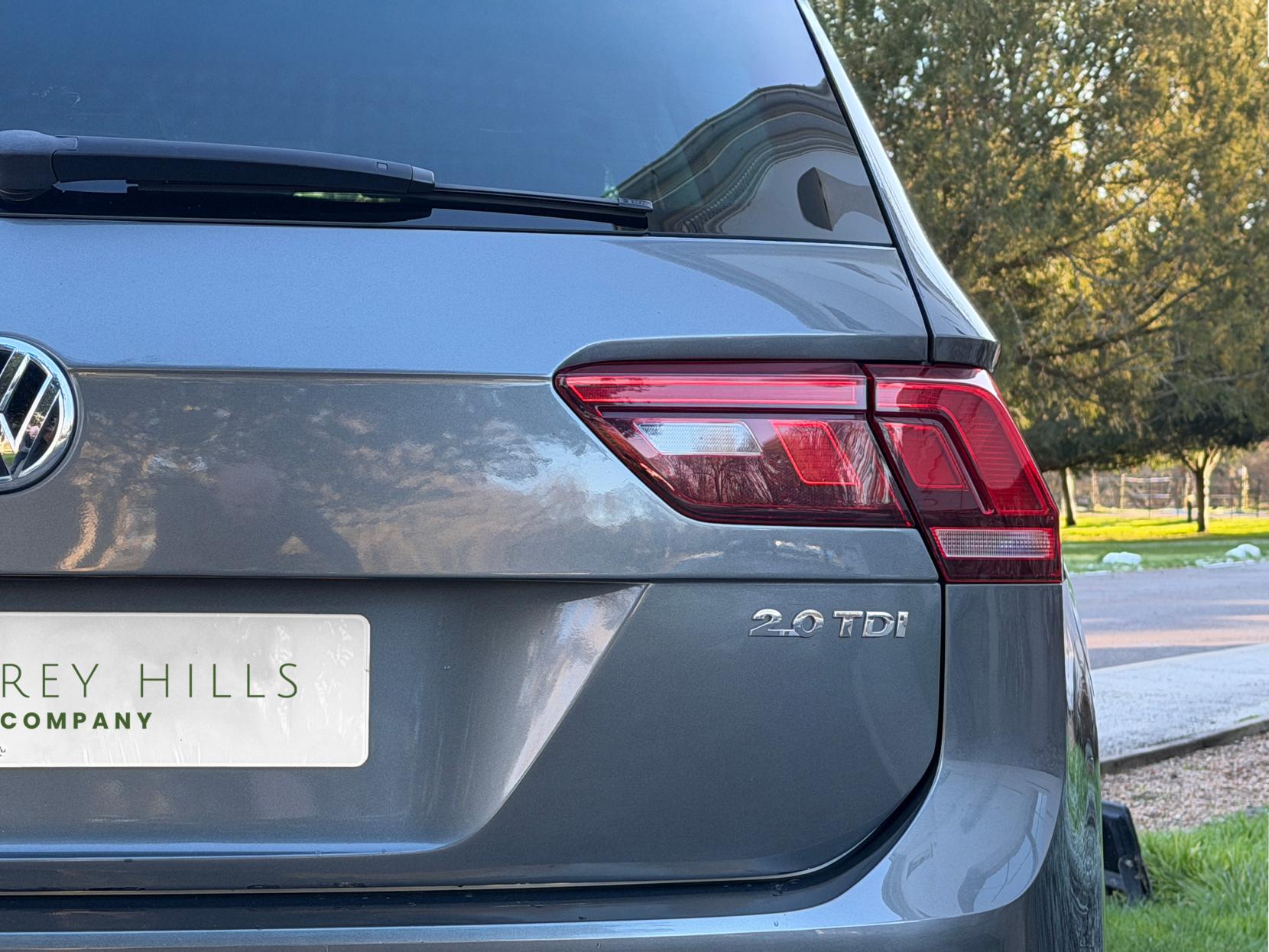 Volkswagen Tiguan 2.0 TDI BlueMotion Tech SE SUV 5dr Diesel Manual Euro 6 (s/s) (150 ps)