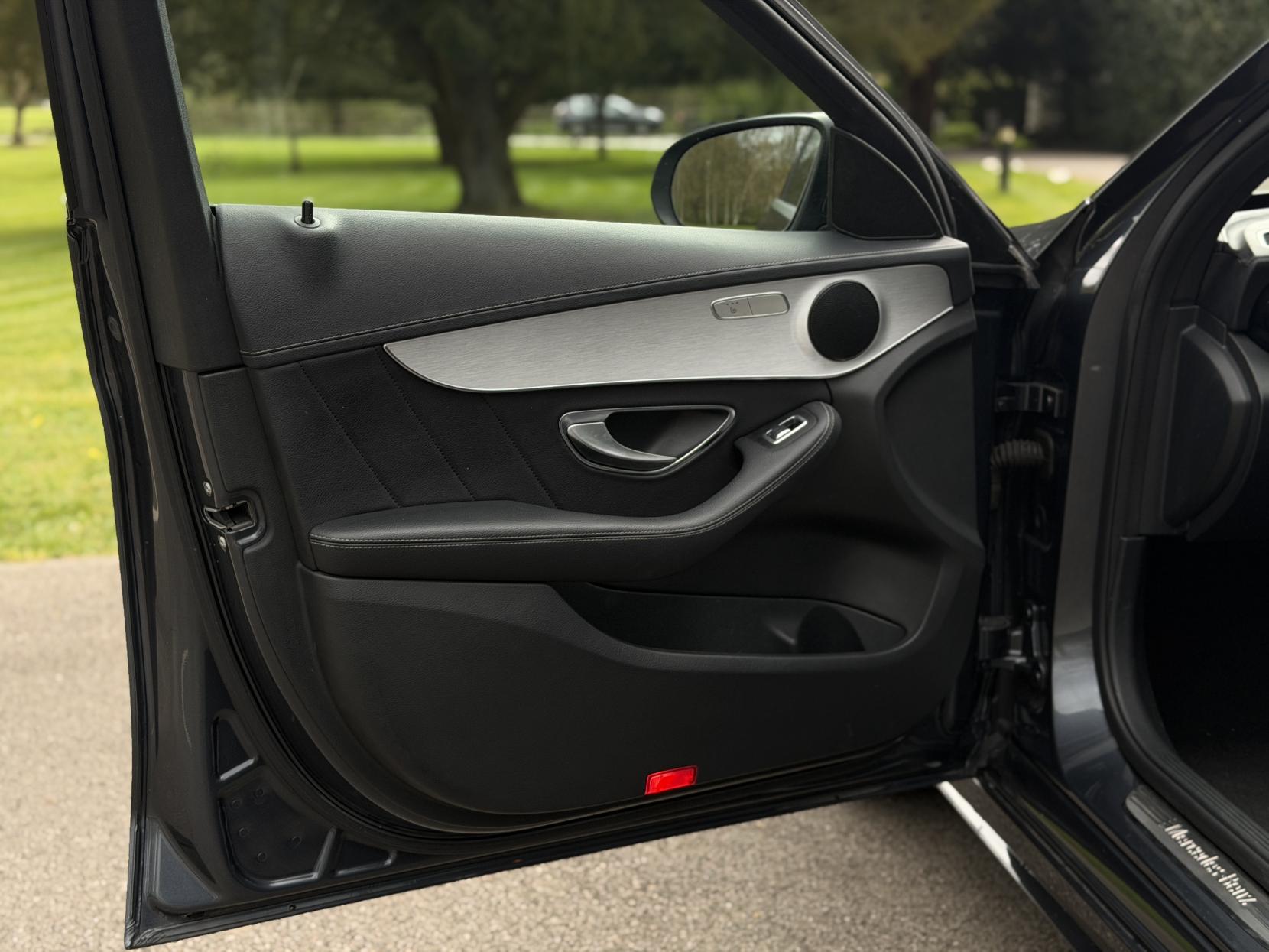 Mercedes-Benz C Class 2.0 C200 AMG Line Estate 5dr Petrol 7G-Tronic+ Euro 6 (s/s) (184 ps)