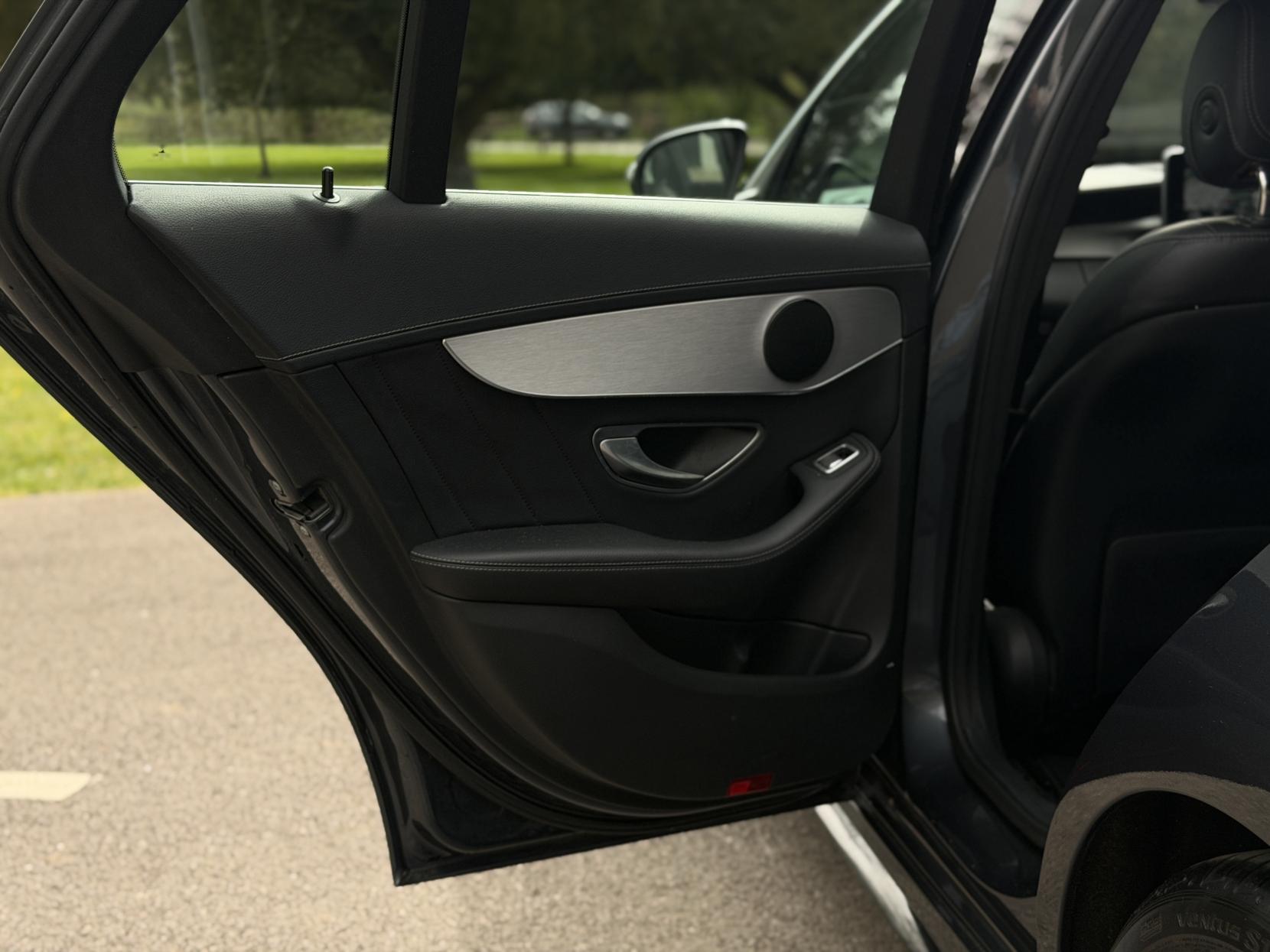 Mercedes-Benz C Class 2.0 C200 AMG Line Estate 5dr Petrol 7G-Tronic+ Euro 6 (s/s) (184 ps)